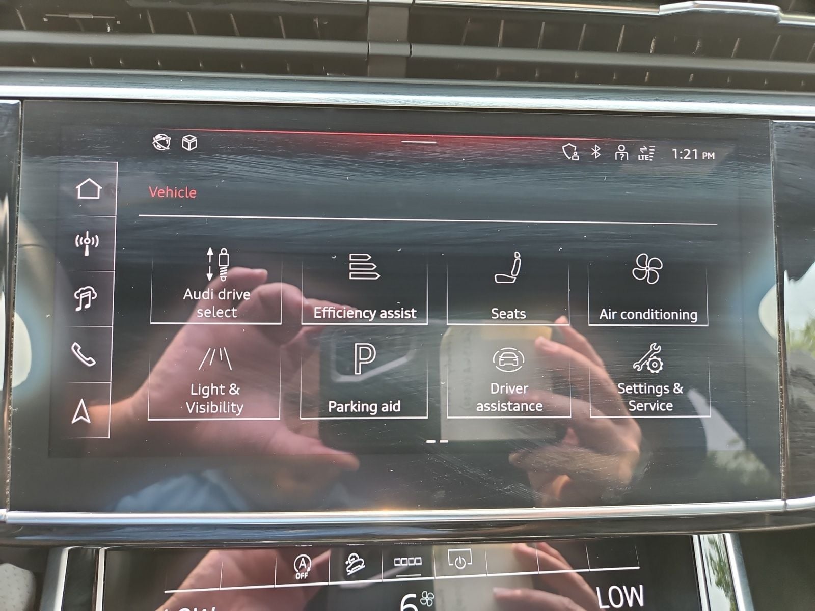 Pre-Owned 2025 Audi Q7 55 Premium Plus - photo - 28