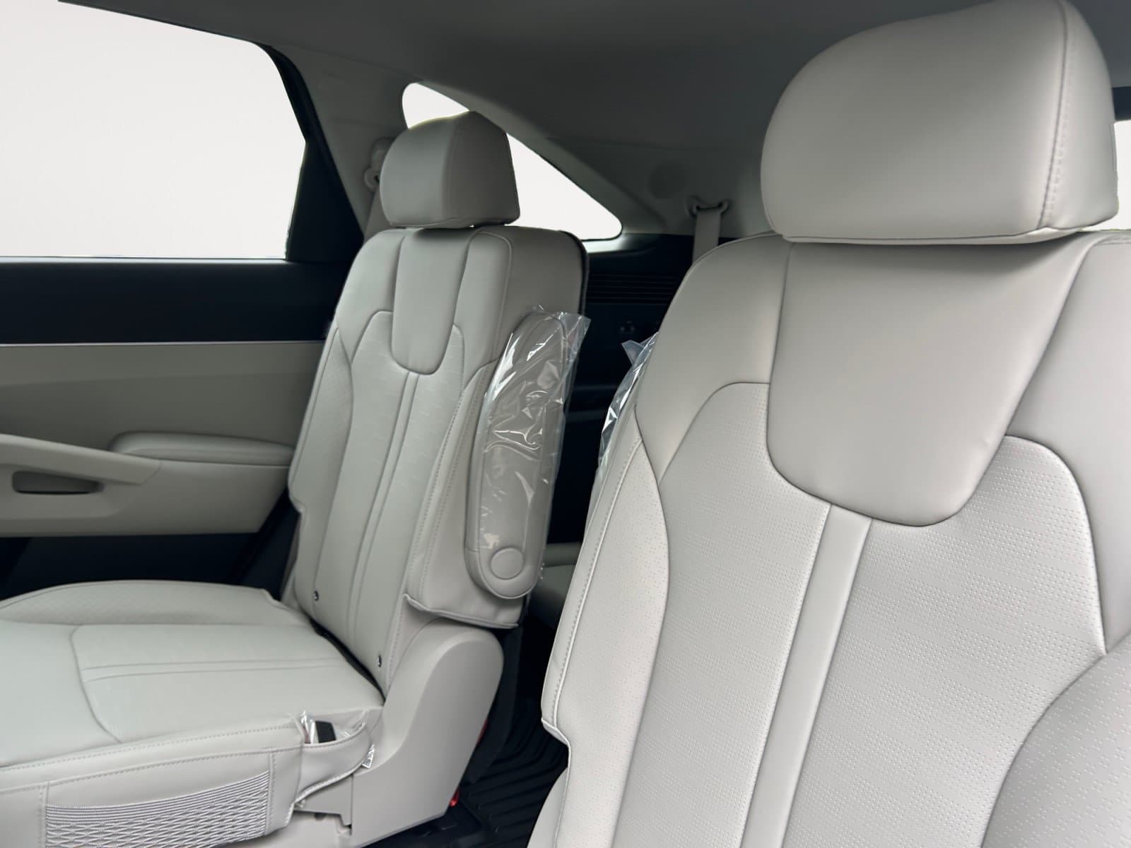 New 2026 Kia Sorento Hybrid EX - photo - 12