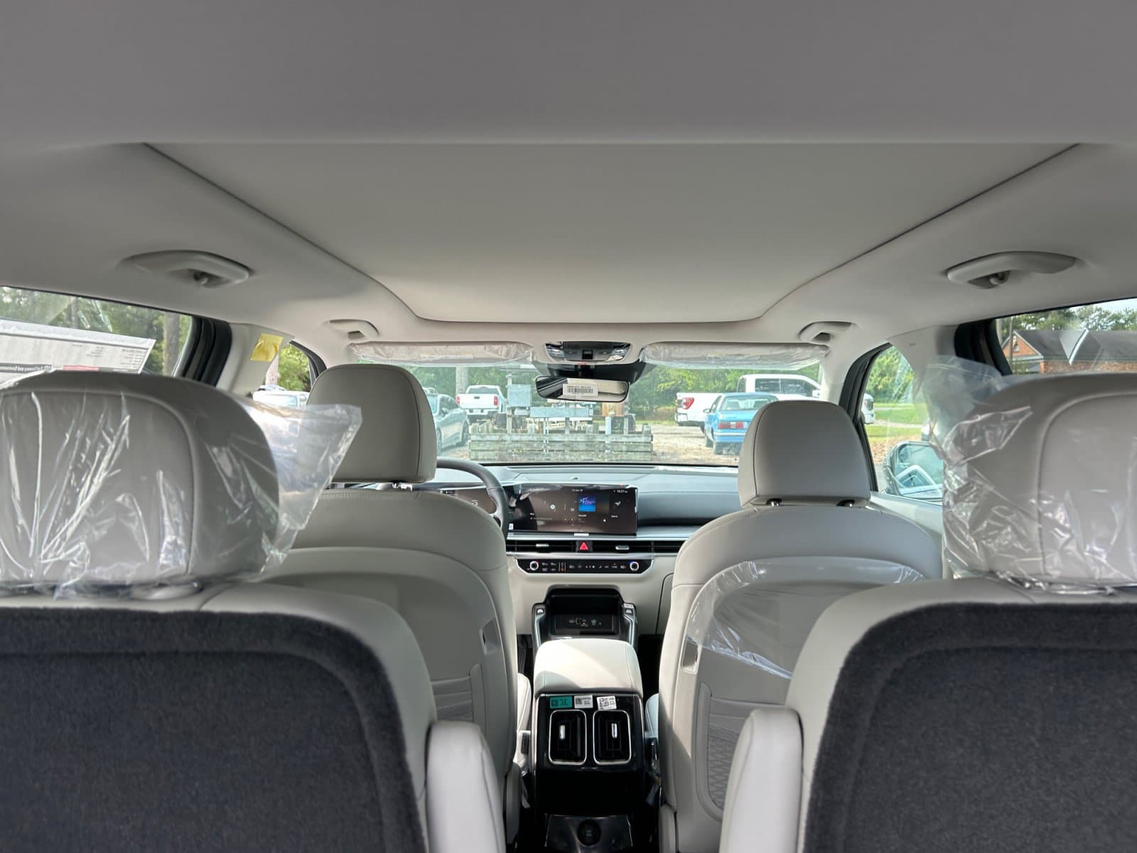 New 2026 Kia Sorento Hybrid EX - photo - 17