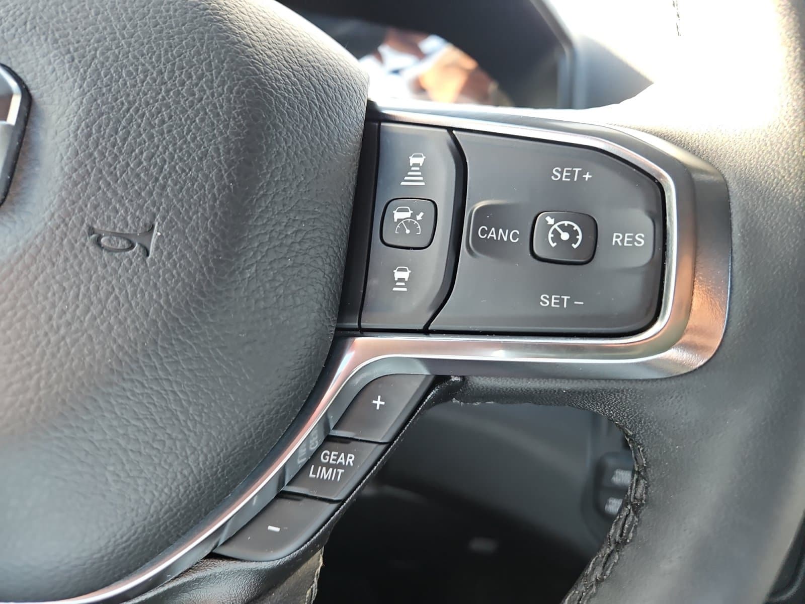 Pre-Owned 2026 Ram 1500 Laramie - photo - 25