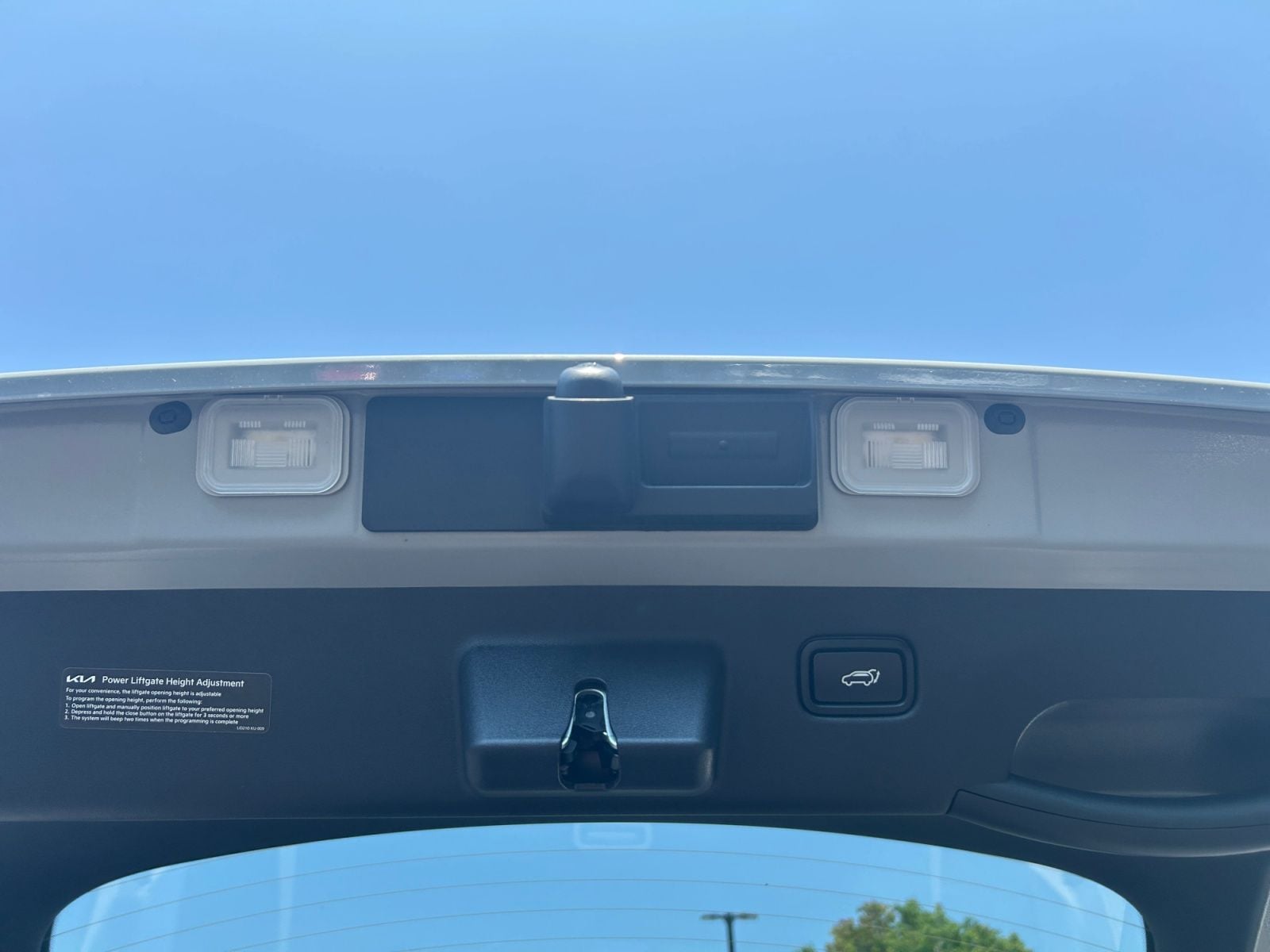 New 2026 Kia EV6 Wind - photo - 16