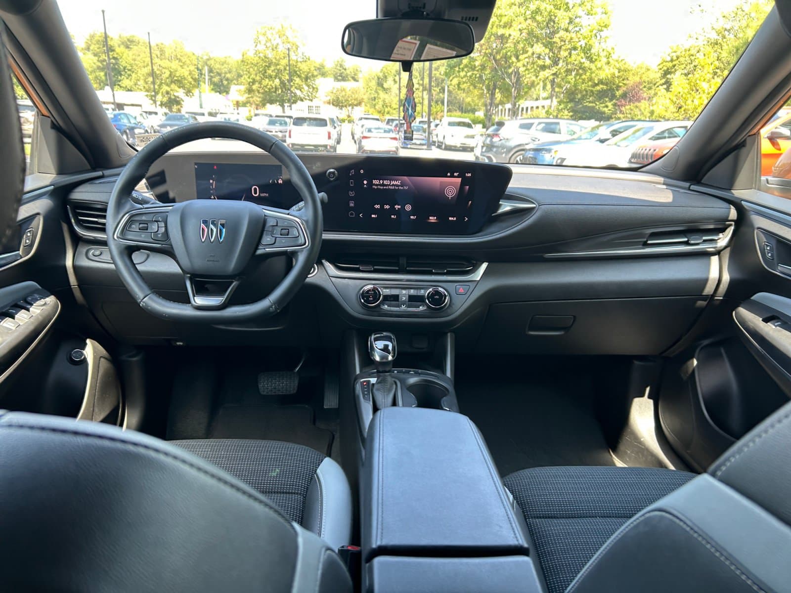 Pre-Owned 2024 Buick Envista Preferred - photo - 24