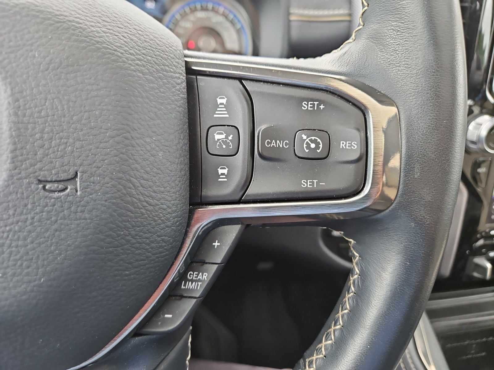 Pre-Owned 2021 Ram 1500 Limited - photo - 25