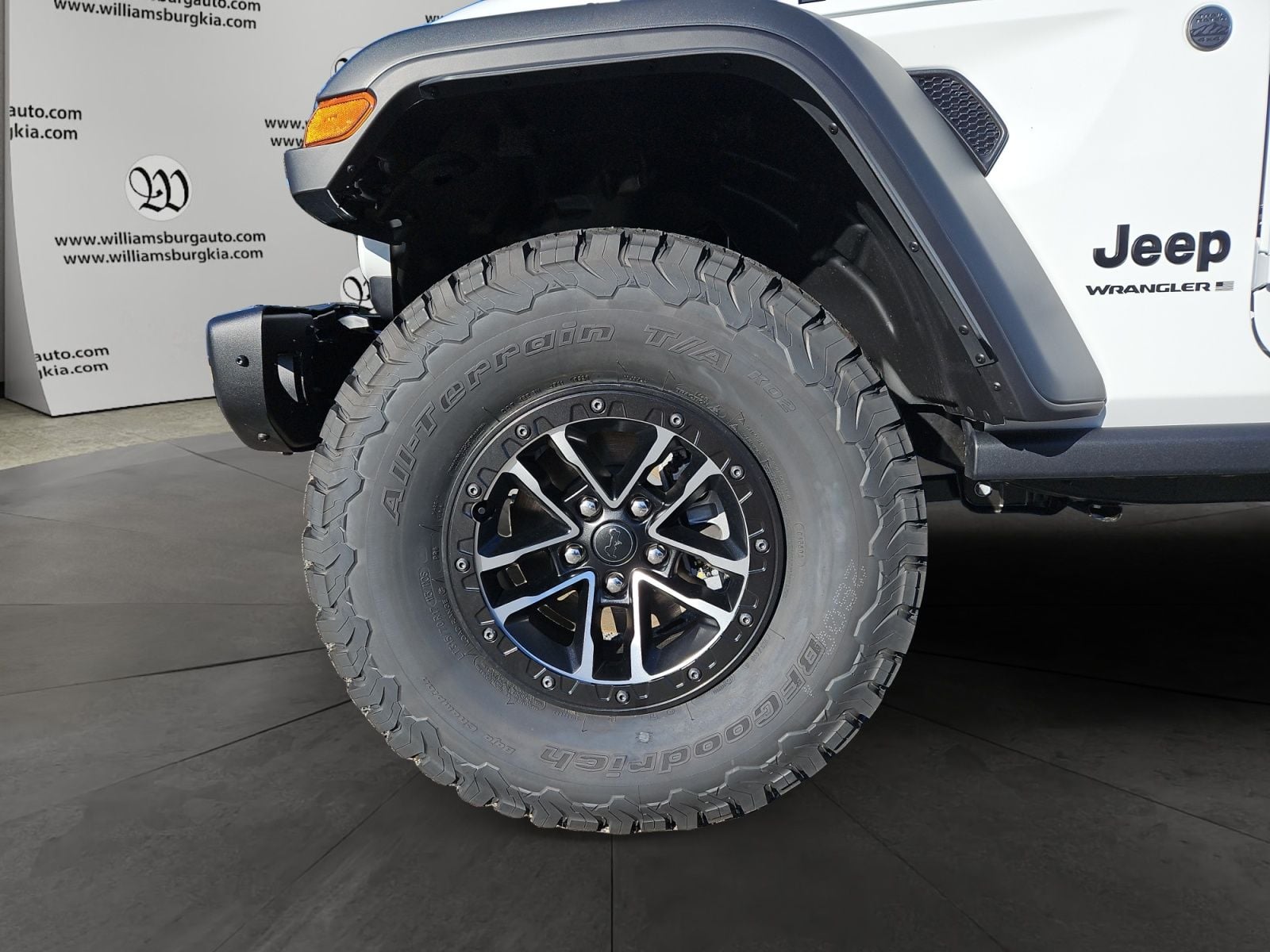 New 2026 Jeep Wrangler Moab 392 - photo - 13