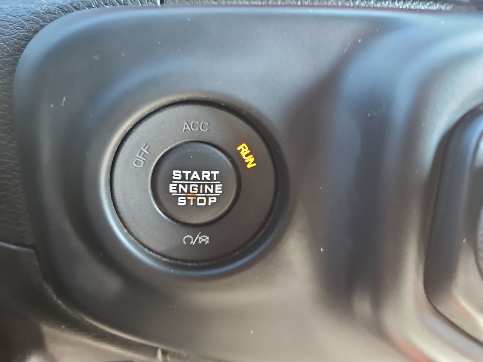 Pre-Owned 2019 Jeep Wrangler Rubicon - photo - 29