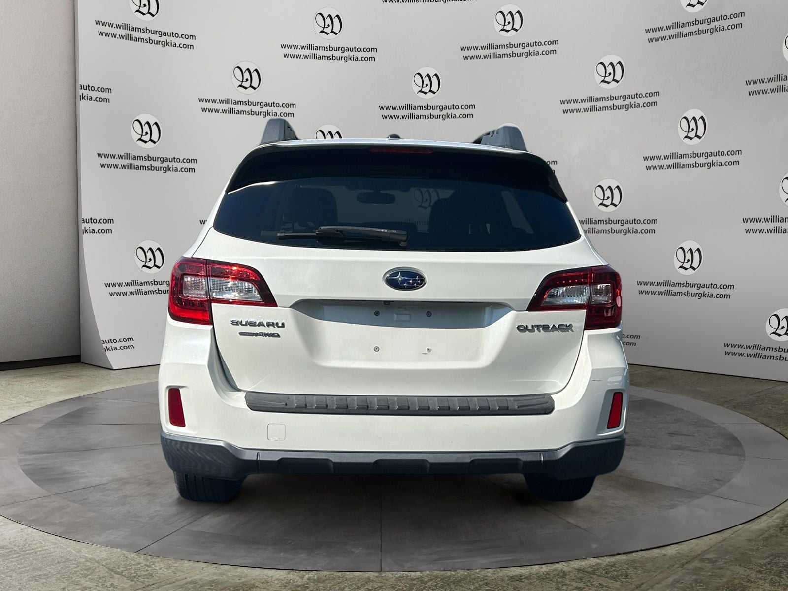 Pre-Owned 2015 Subaru Outback 2.5i - photo - 3