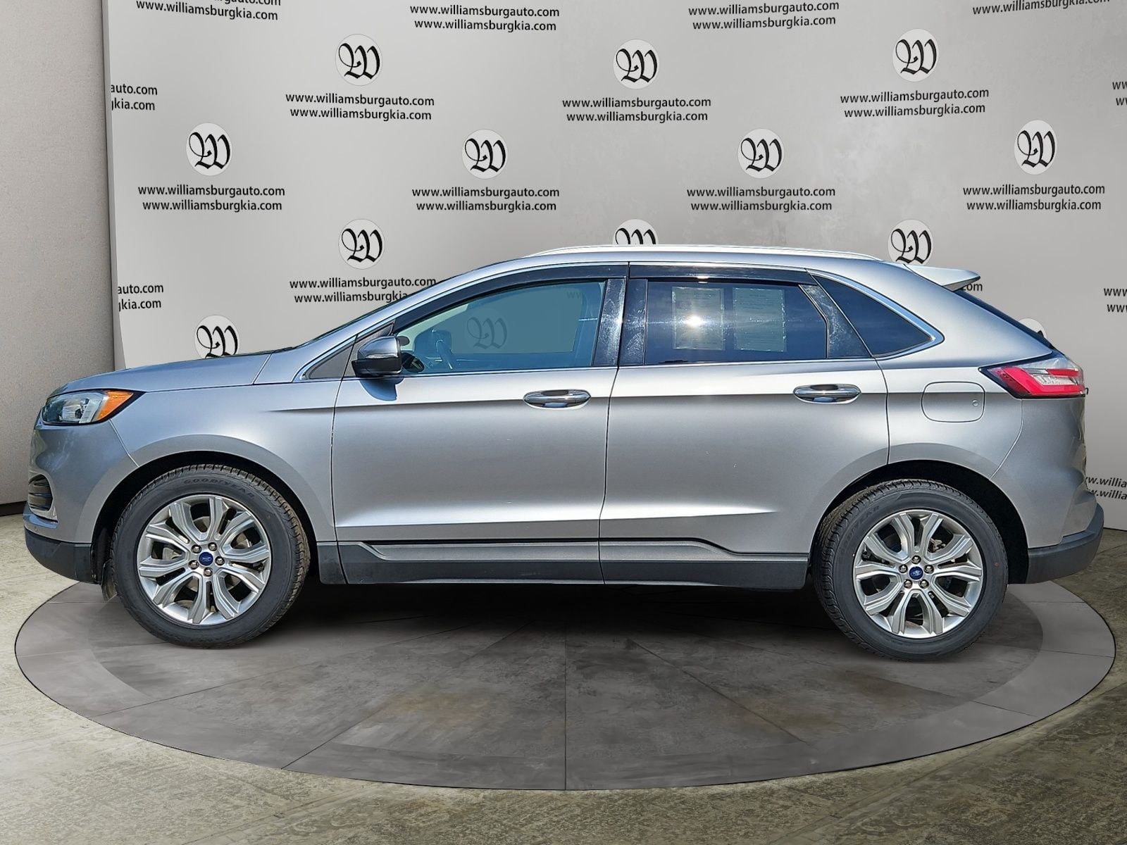 Pre-Owned 2020 Ford Edge Titanium - photo - 1