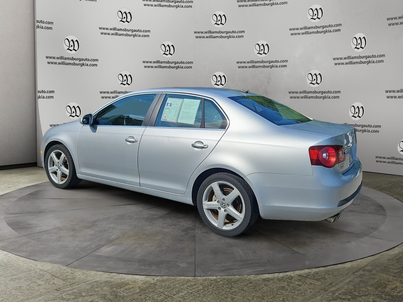 Pre-Owned 2008 Volkswagen Jetta - photo - 2
