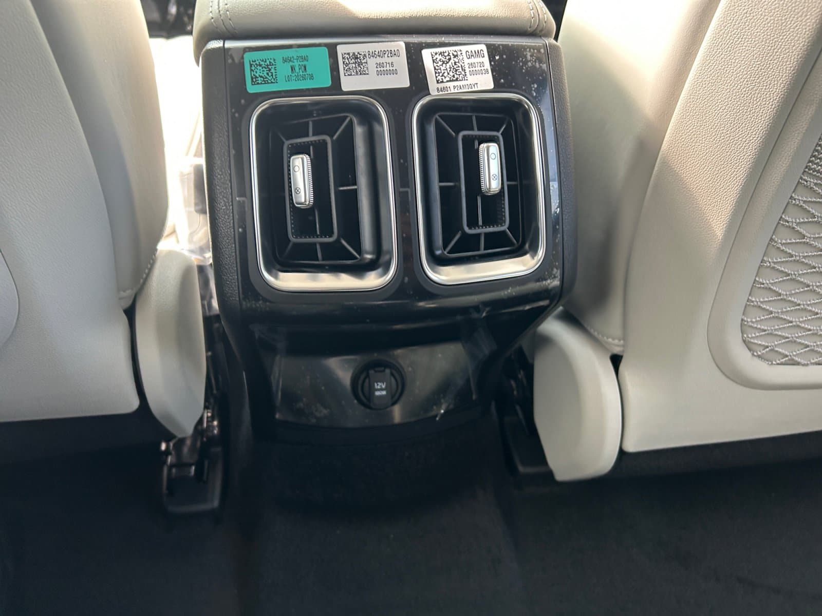 New 2026 Kia Sorento Hybrid EX - photo - 18
