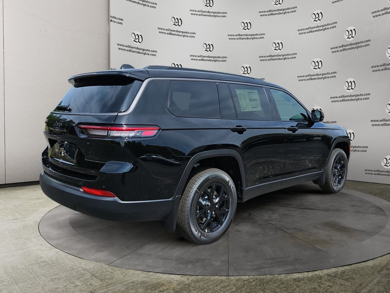New 2026 Jeep Grand Cherokee L Altitude - photo - 4