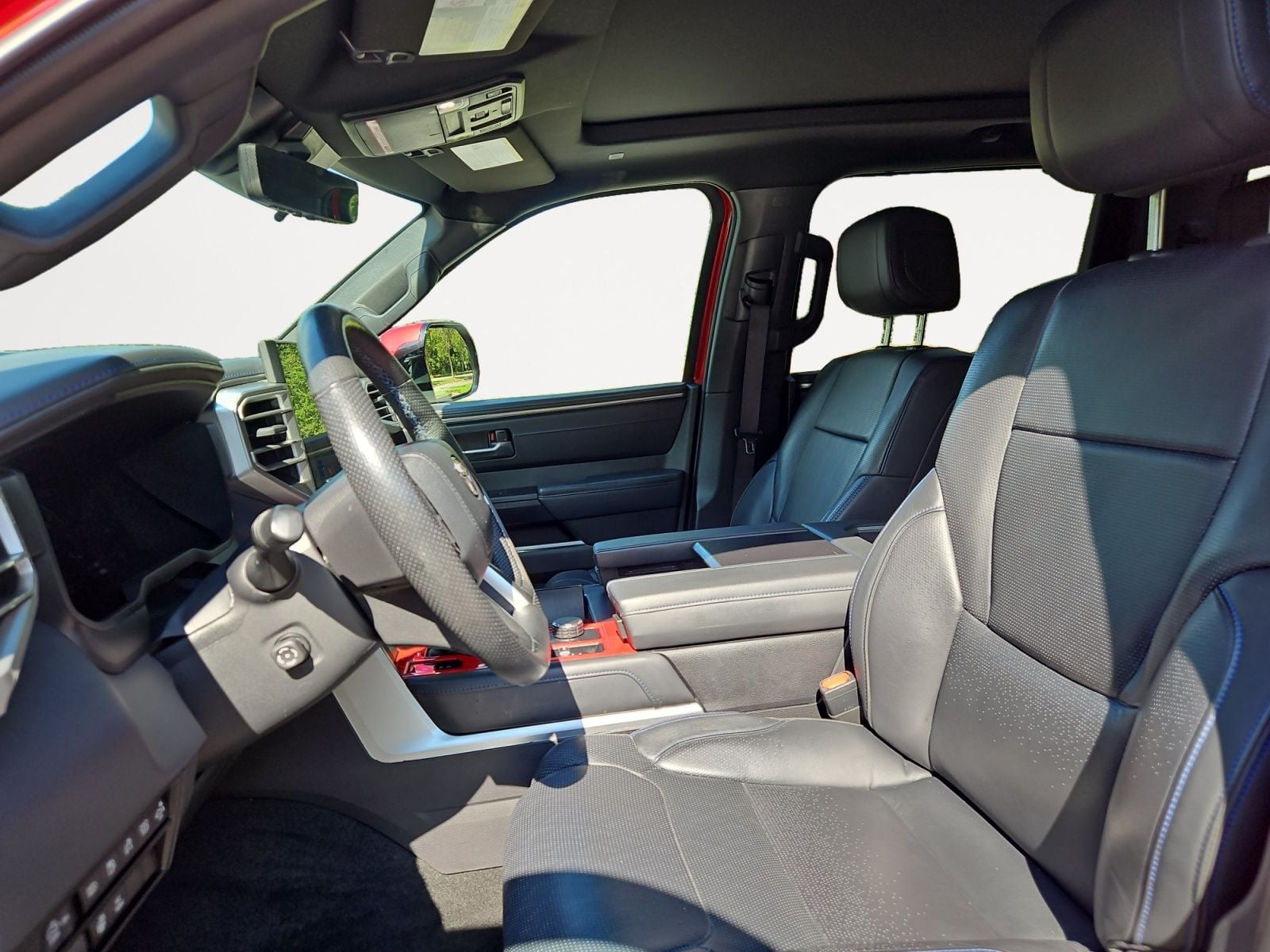 Pre-Owned 2024 Toyota Tundra Hybrid Platinum - photo - 8