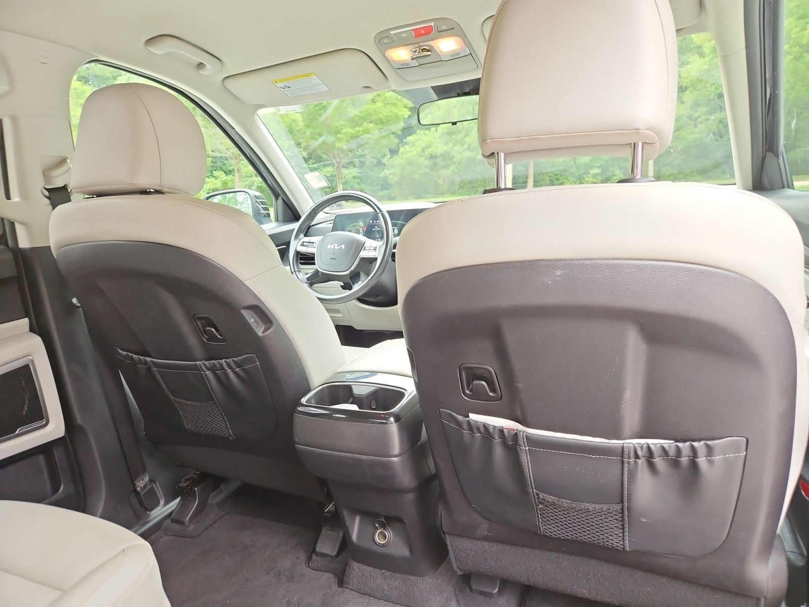 Pre-Owned 2023 Kia Telluride S - photo - 17
