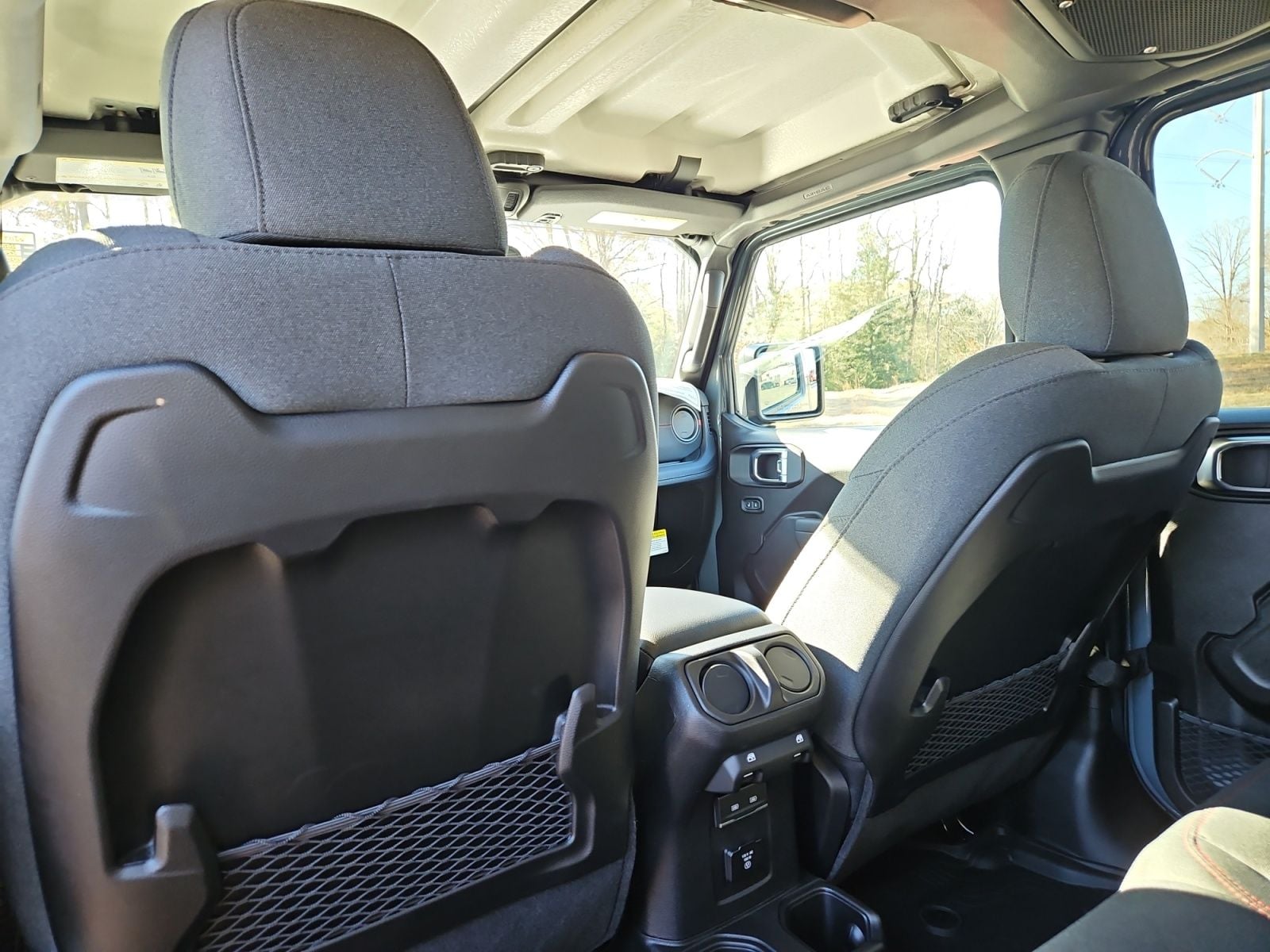 New 2026 Jeep Wrangler Rubicon - photo - 19