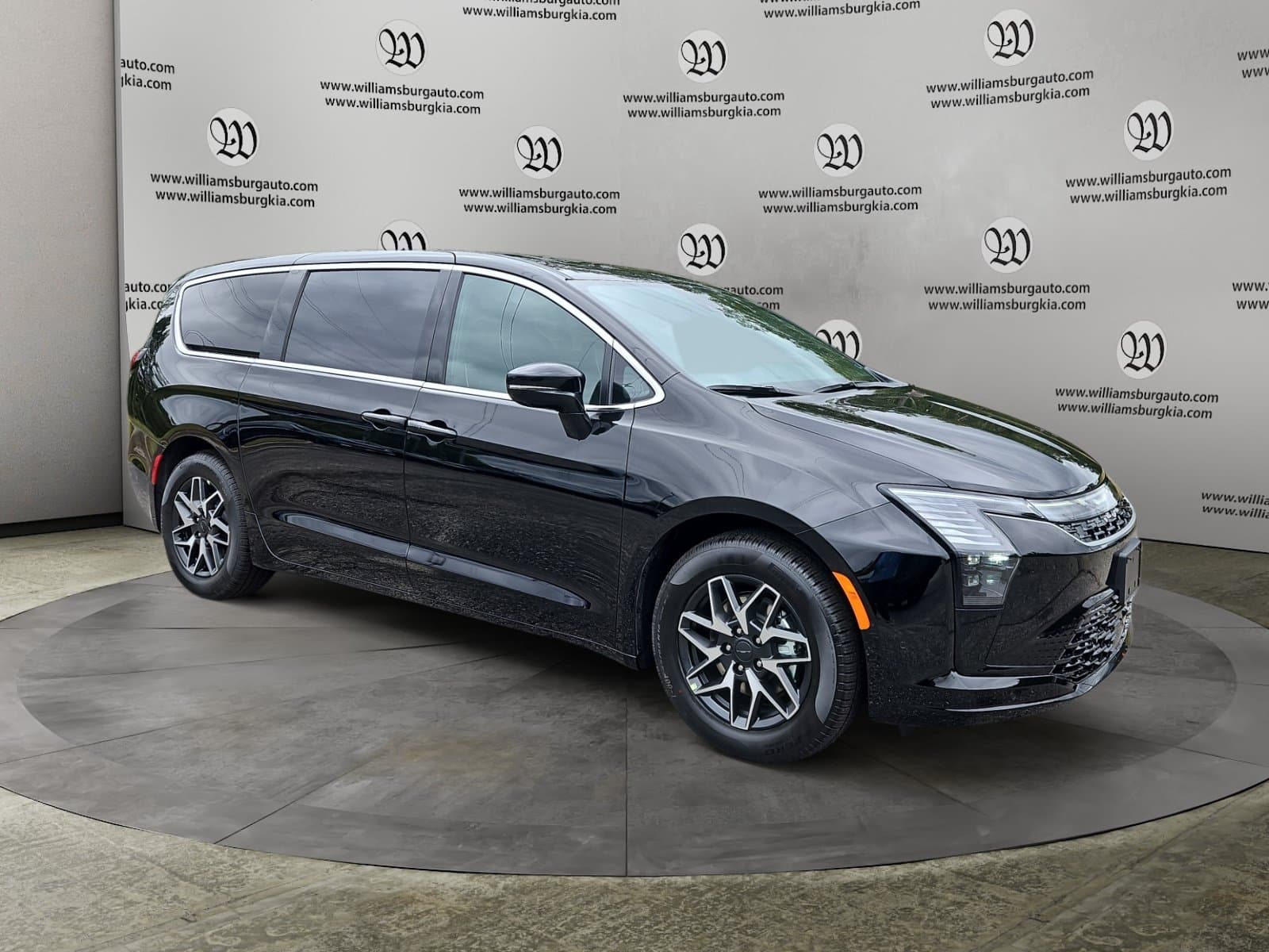 New 2027 Chrysler Pacifica Limited - photo - 6
