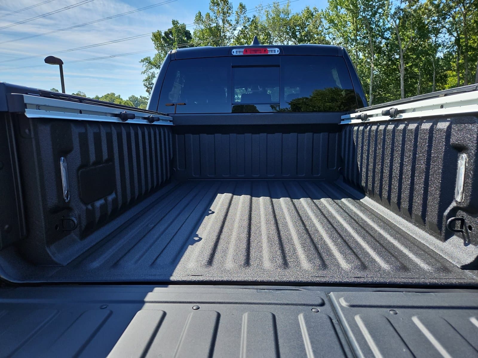 New 2027 Ram 1500 Laramie - photo - 18