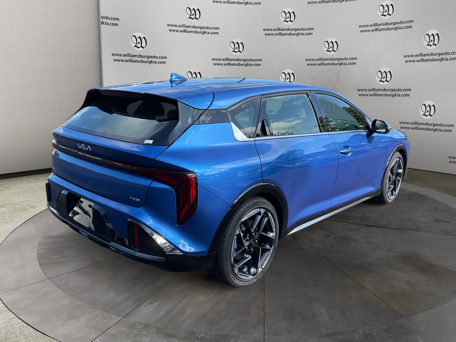 New 2026 Kia K4 GT-Line - photo - 4