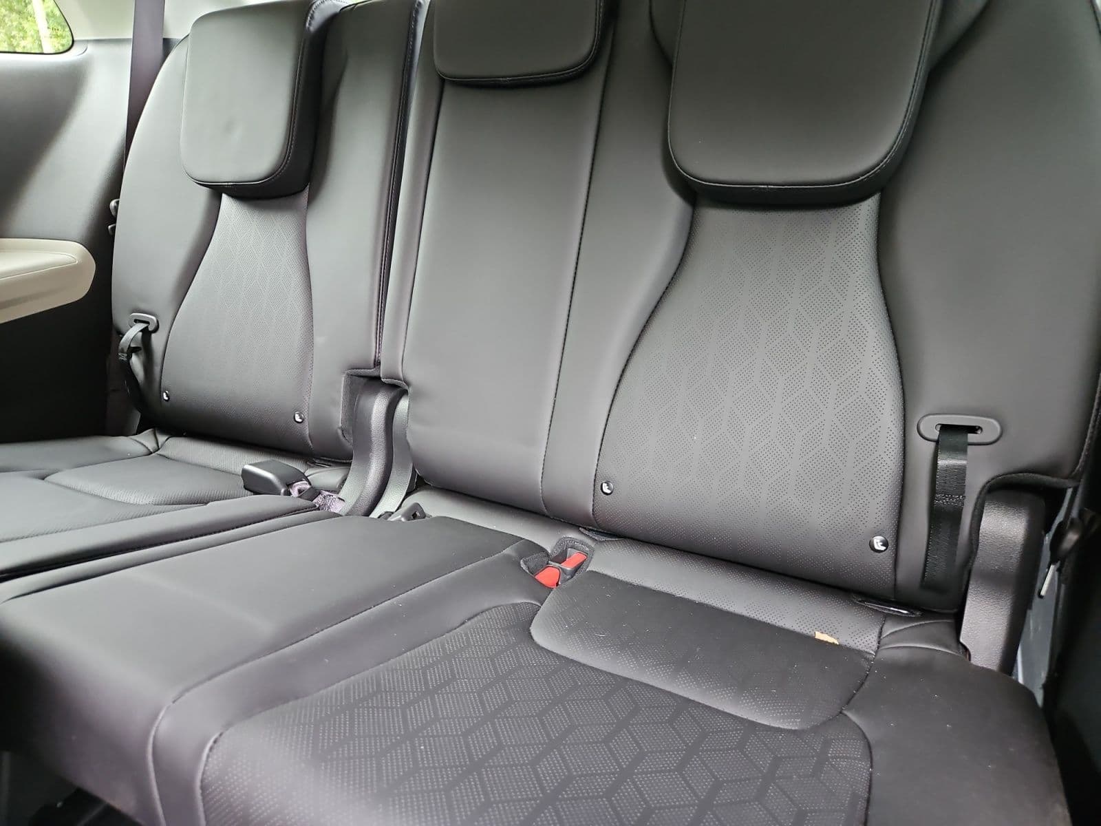 Pre-Owned 2024 Kia Carnival SX - photo - 19