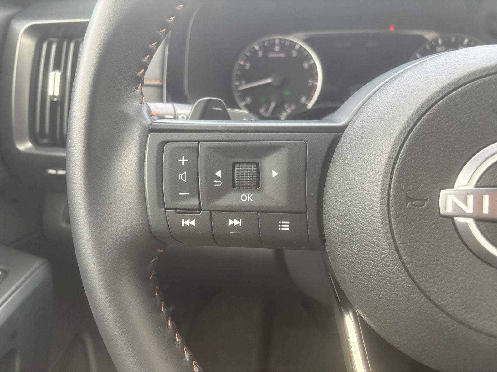 Pre-Owned 2025 Nissan Pathfinder Rock Creek - photo - 21