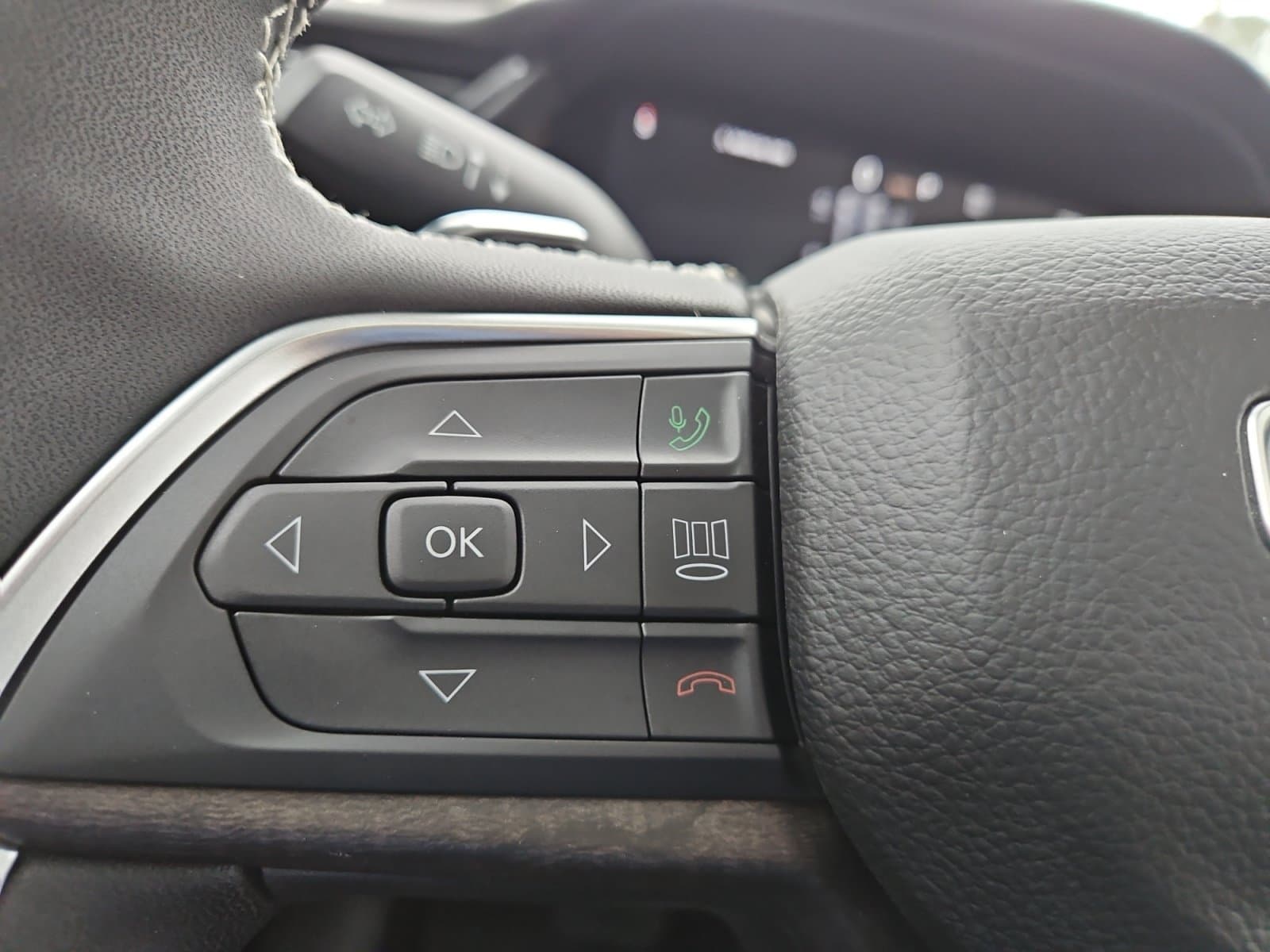 New 2026 Jeep Grand Cherokee Altitude - photo - 23