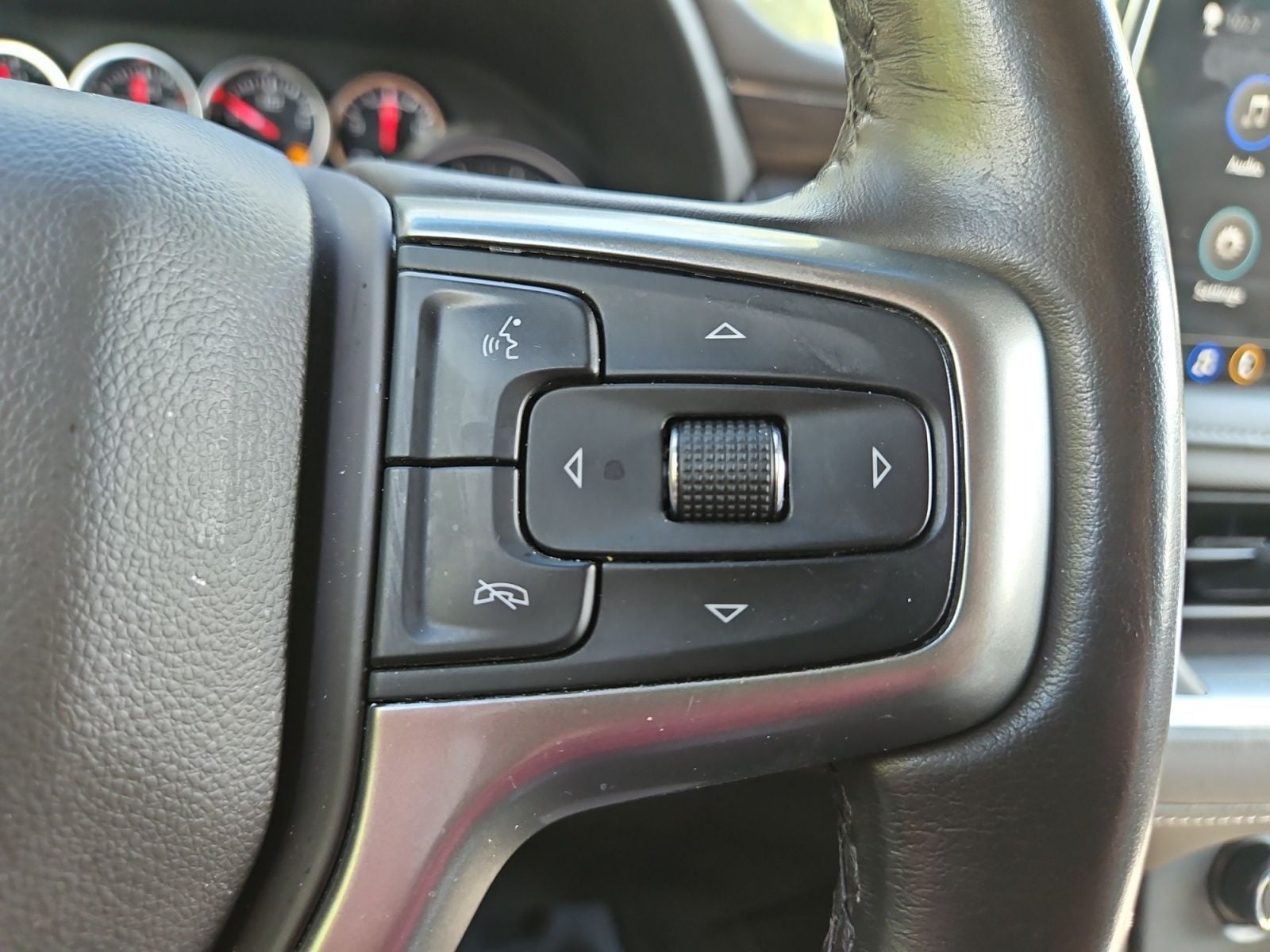 Pre-Owned 2021 Chevrolet Tahoe Z71 - photo - 25