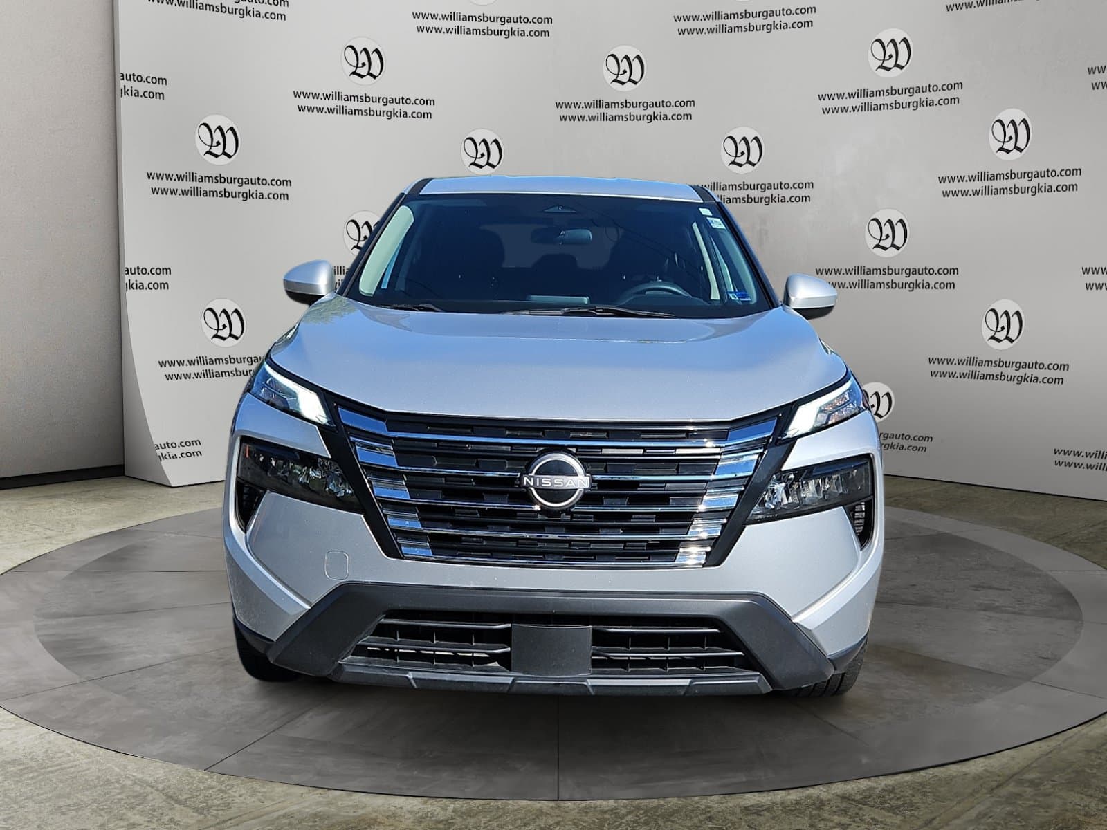 Pre-Owned 2024 Nissan Rogue SV - photo - 7