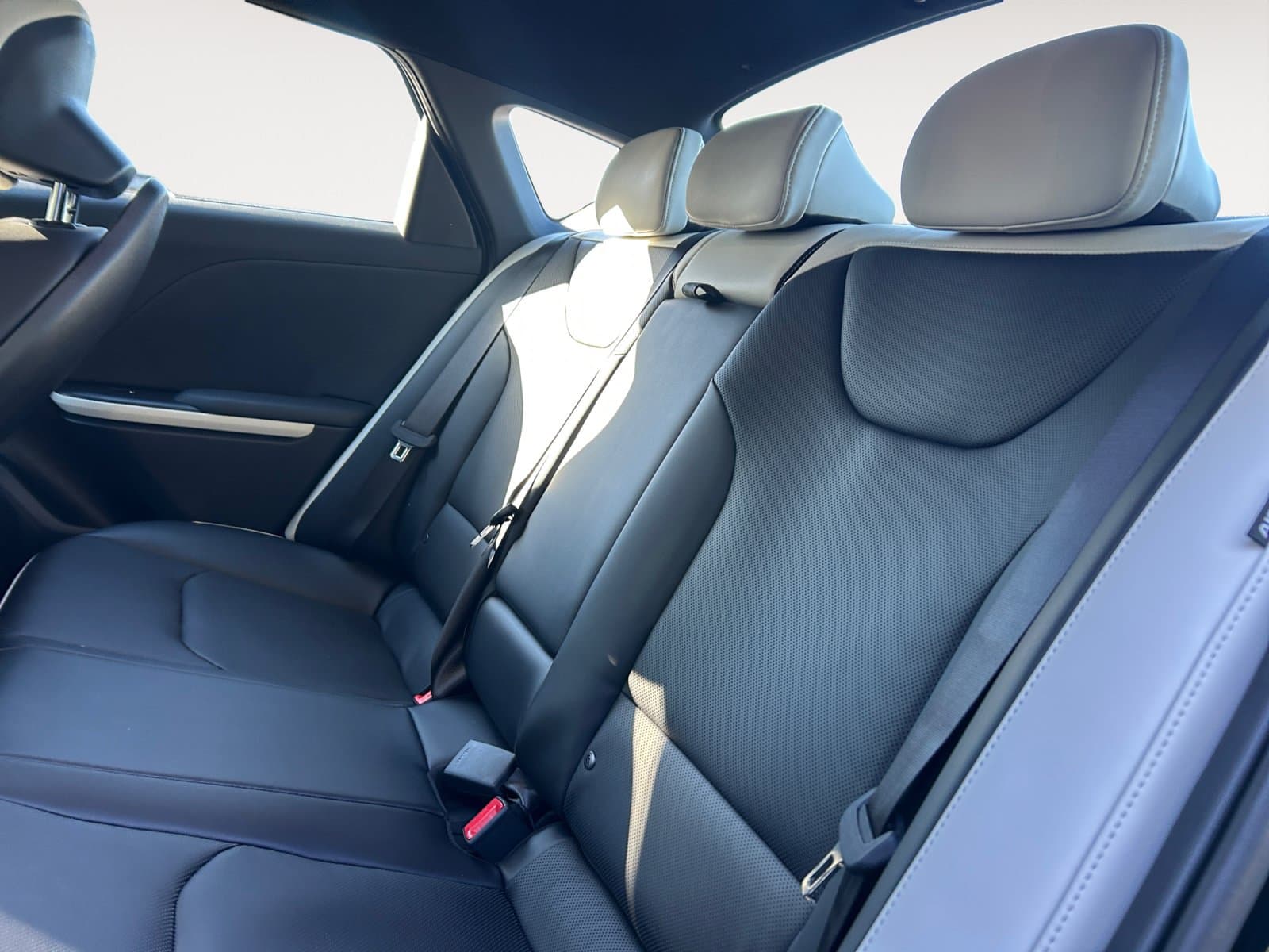 New 2026 Kia K4 GT-Line - photo - 12