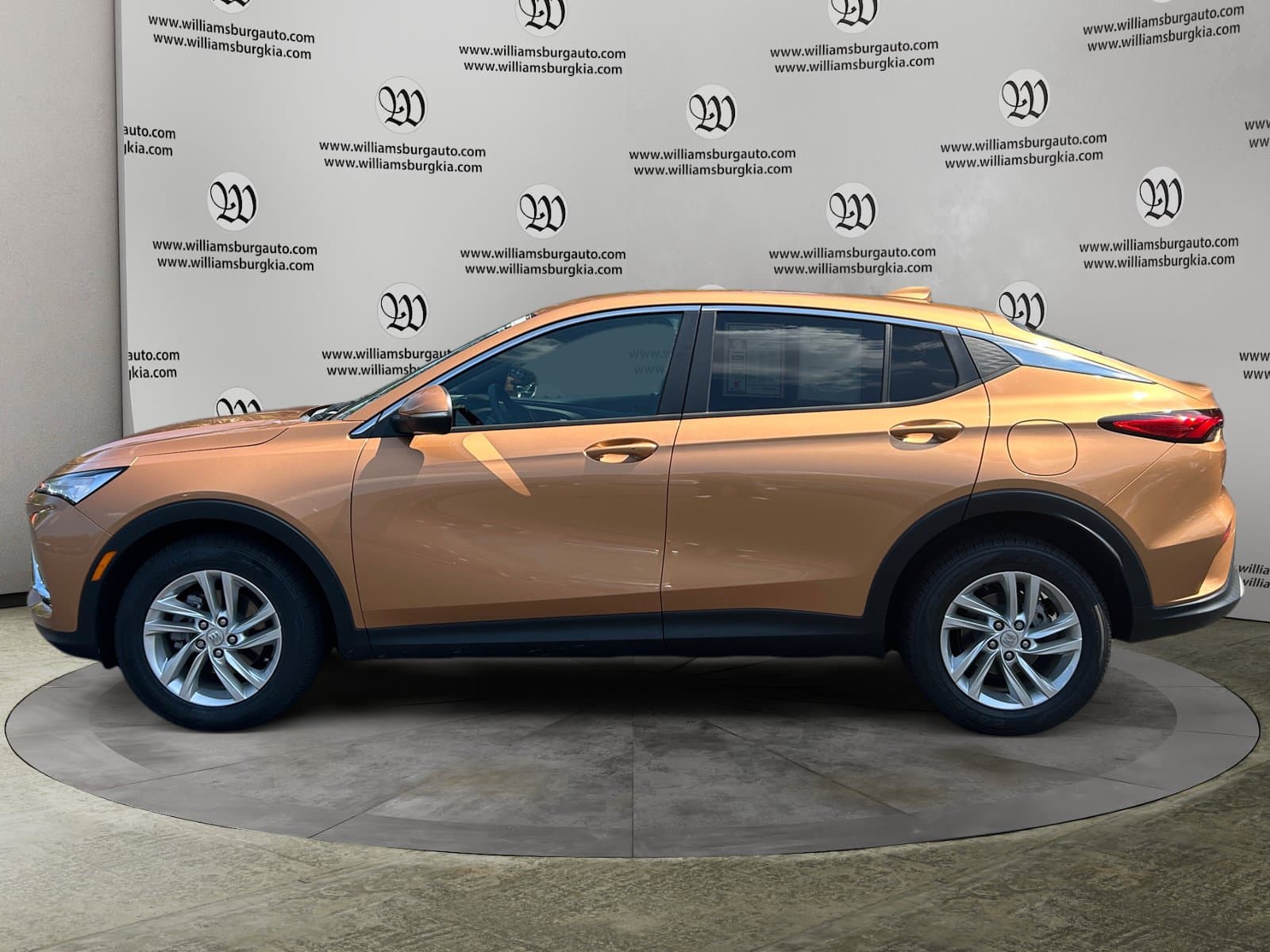 Pre-Owned 2024 Buick Envista Preferred - photo - 1