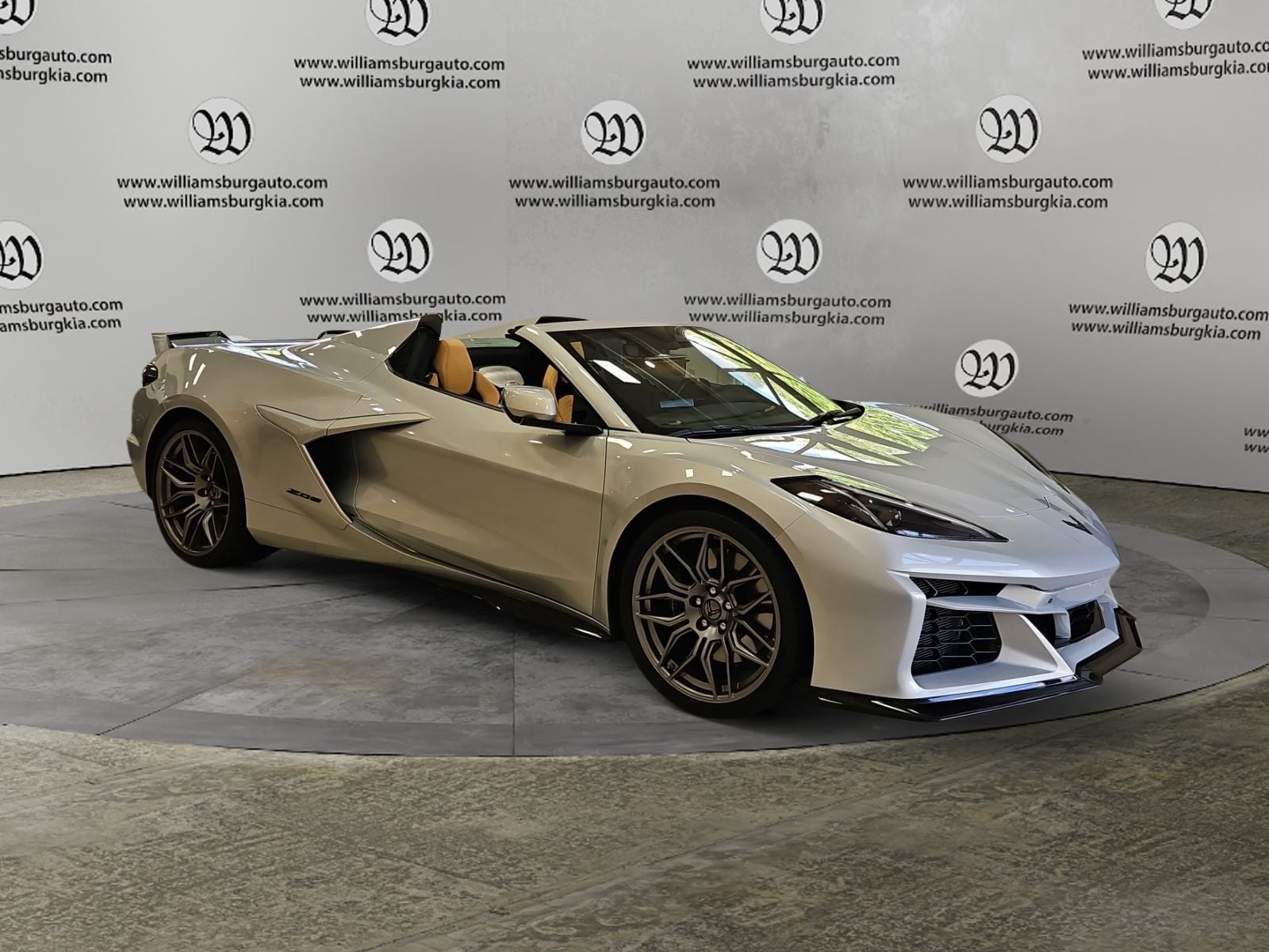 Pre-Owned 2024 Chevrolet Corvette Z06 - photo - 6
