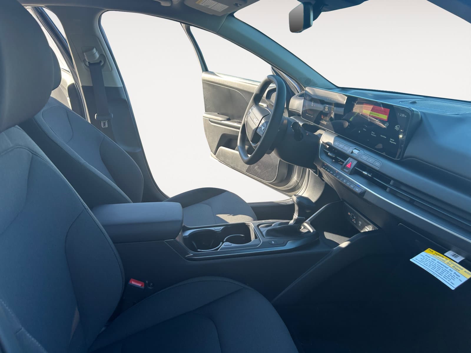 New 2026 Kia K4 LXS - photo - 14