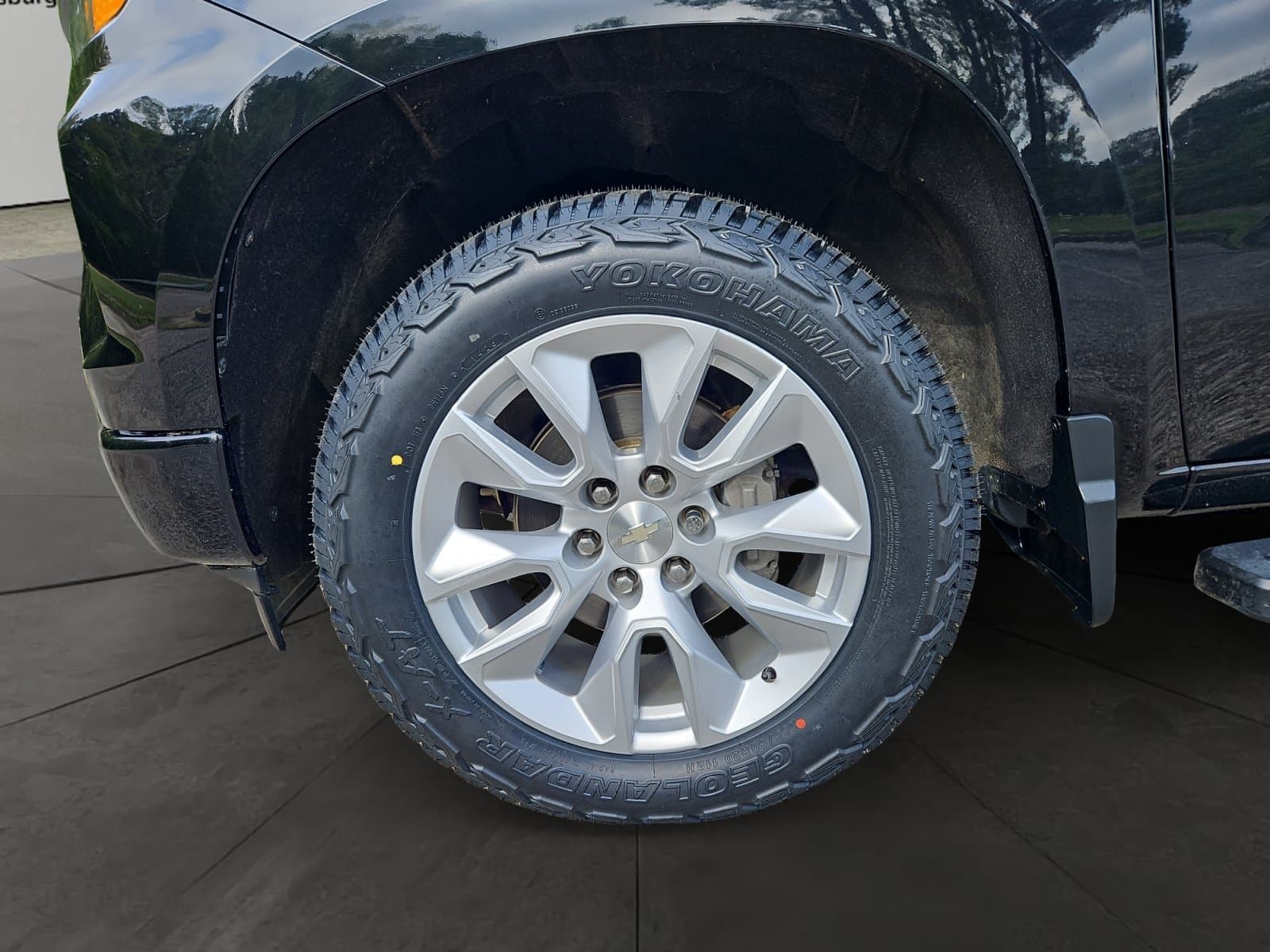 Pre-Owned 2022 Chevrolet Silverado 1500 Custom - photo - 13