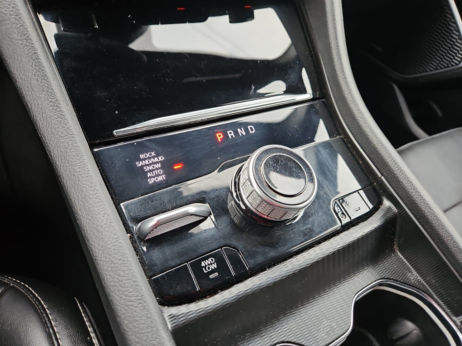 Pre-Owned 2024 Jeep Grand Cherokee 4xe - photo - 25