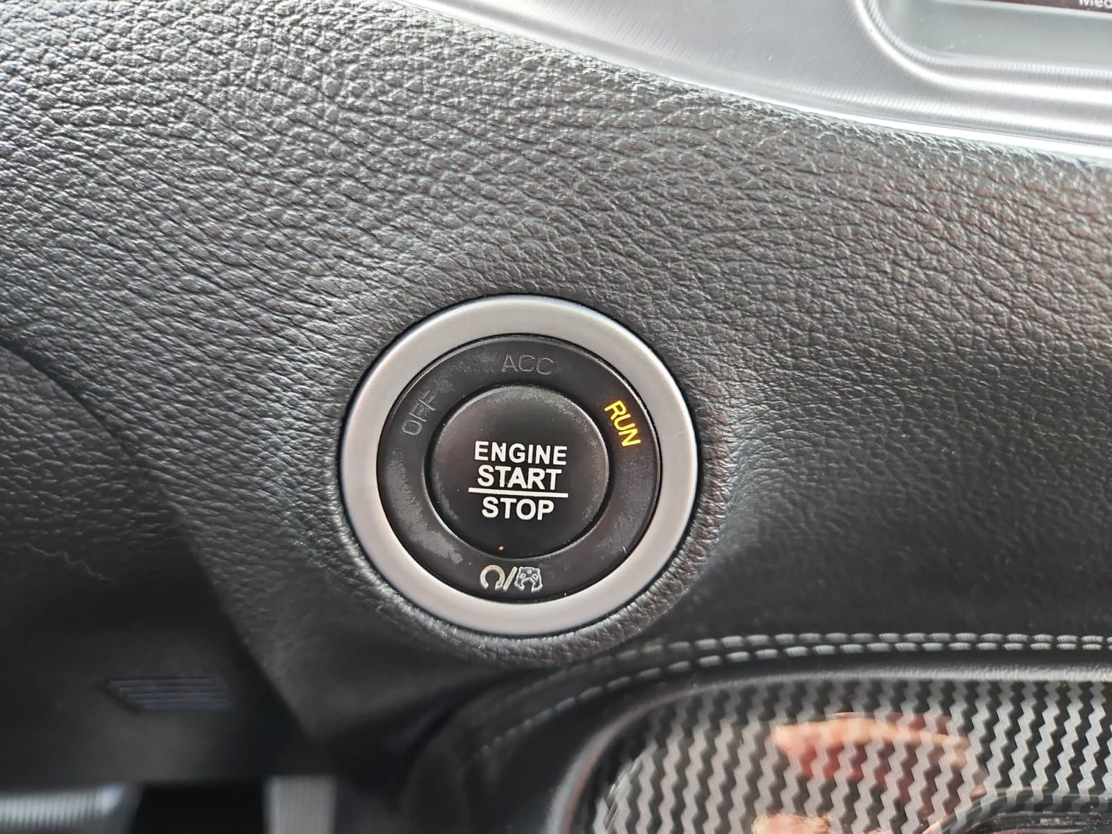 Pre-Owned 2021 Dodge Challenger R/T - photo - 25