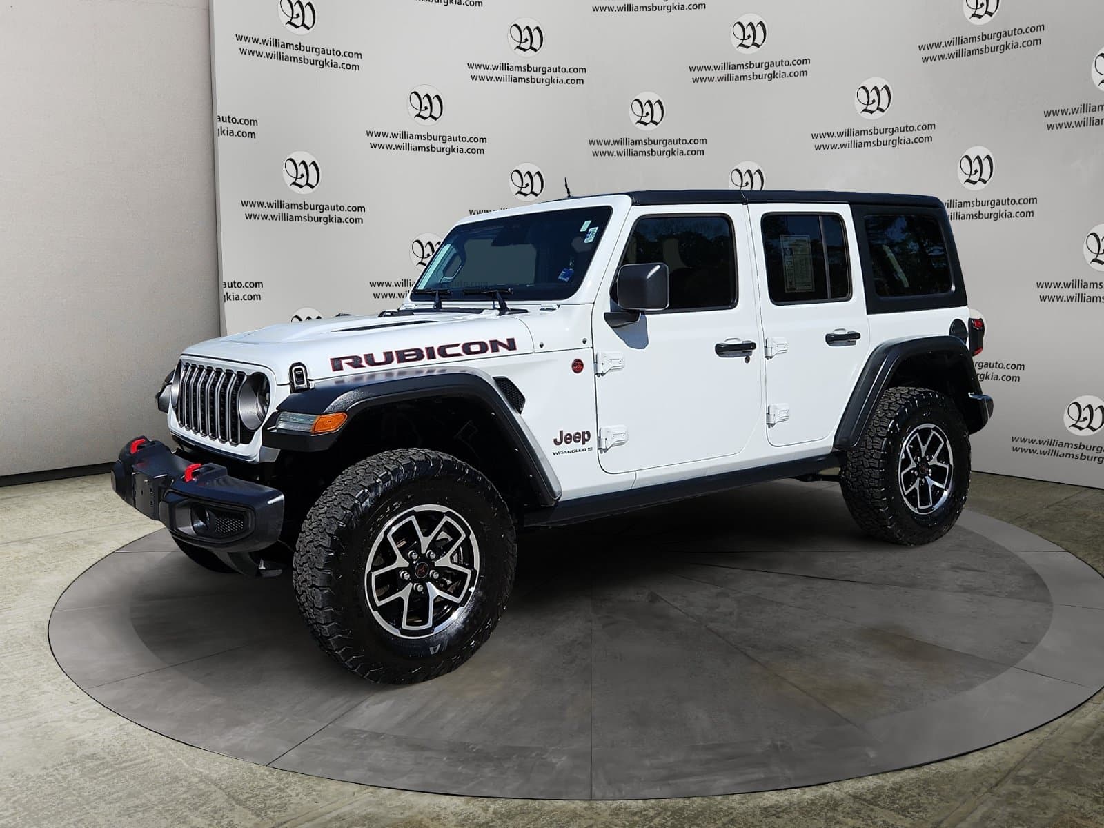 Pre-Owned 2026 Jeep Wrangler Rubicon - photo - 0