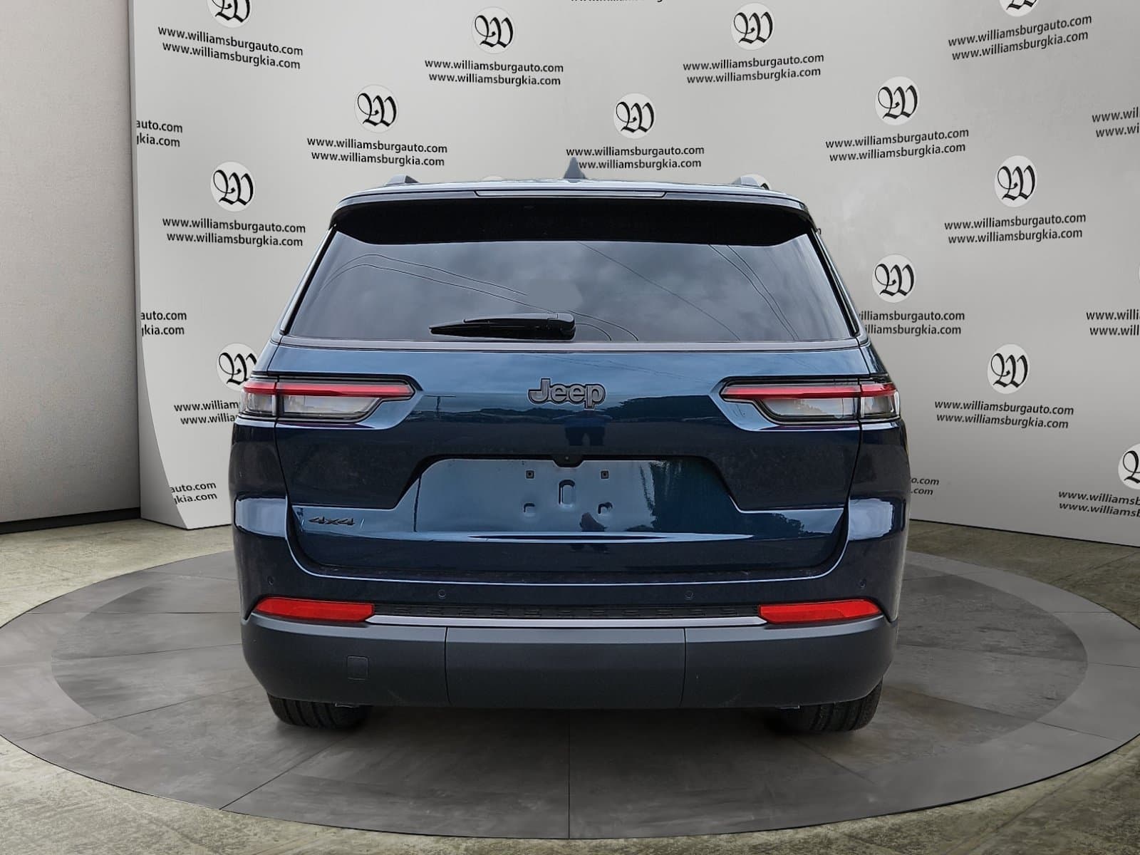 New 2027 Jeep Grand Cherokee L Limited - photo - 3