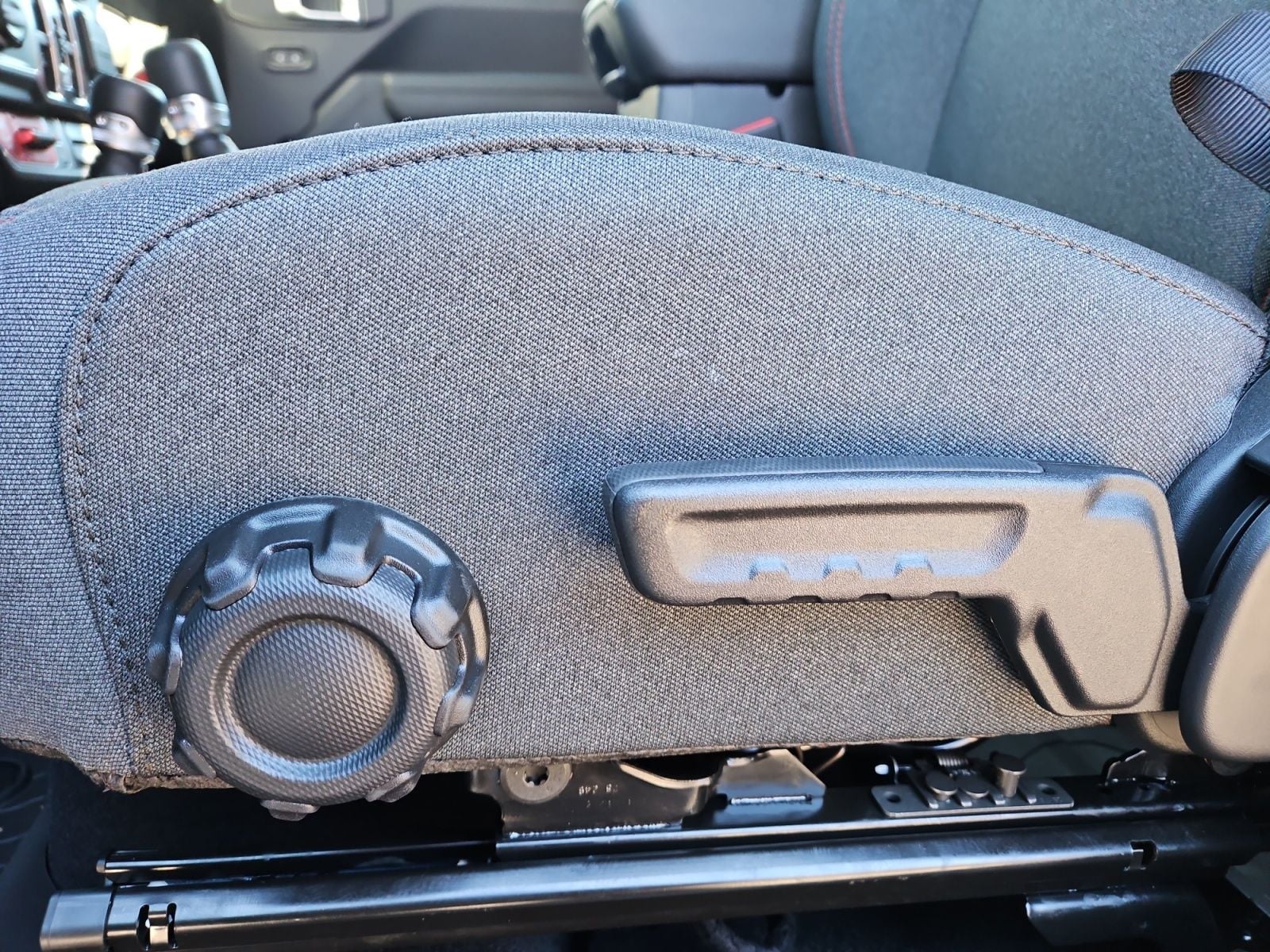 New 2026 Jeep Wrangler Rubicon - photo - 20
