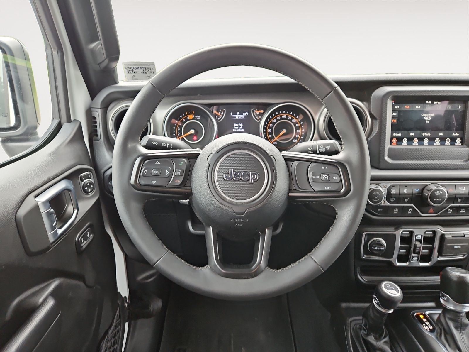 Pre-Owned 2023 Jeep Wrangler Sport S - photo - 11