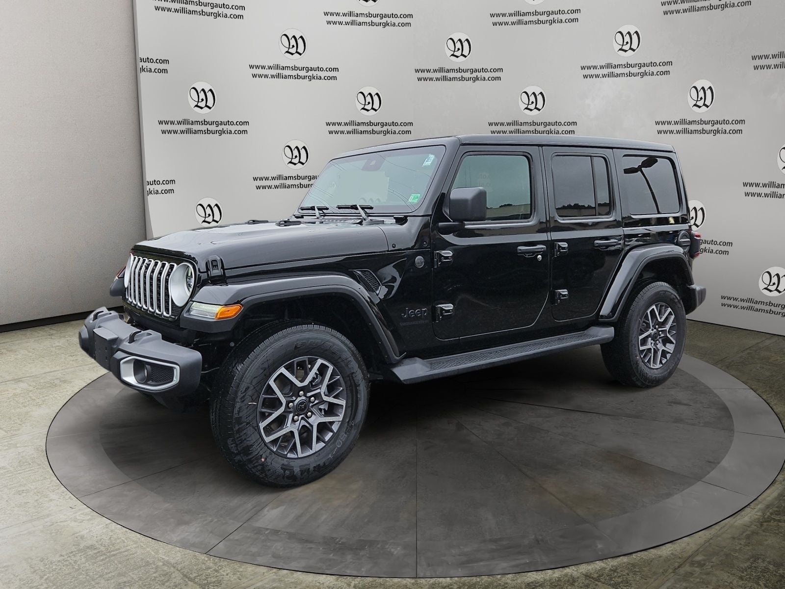 New 2025 Jeep Wrangler Sahara - photo - 0