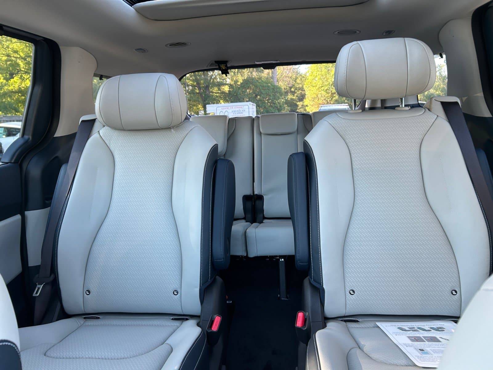 New 2027 Kia Carnival Hybrid SX Prestige - photo - 29