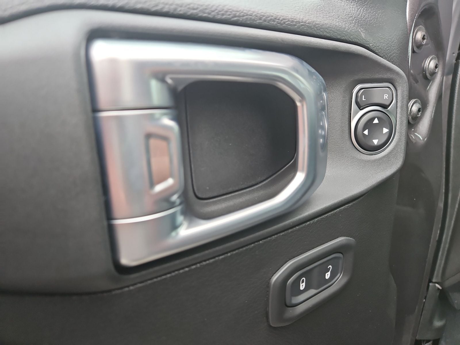 New 2026 Jeep Wrangler Rubicon - photo - 20