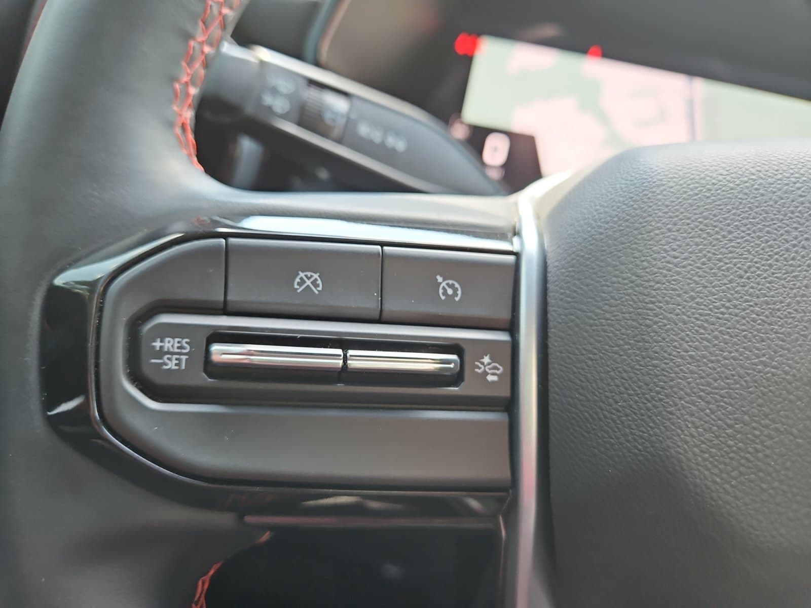 Pre-Owned 2025 Chevrolet Colorado Z71 - photo - 24