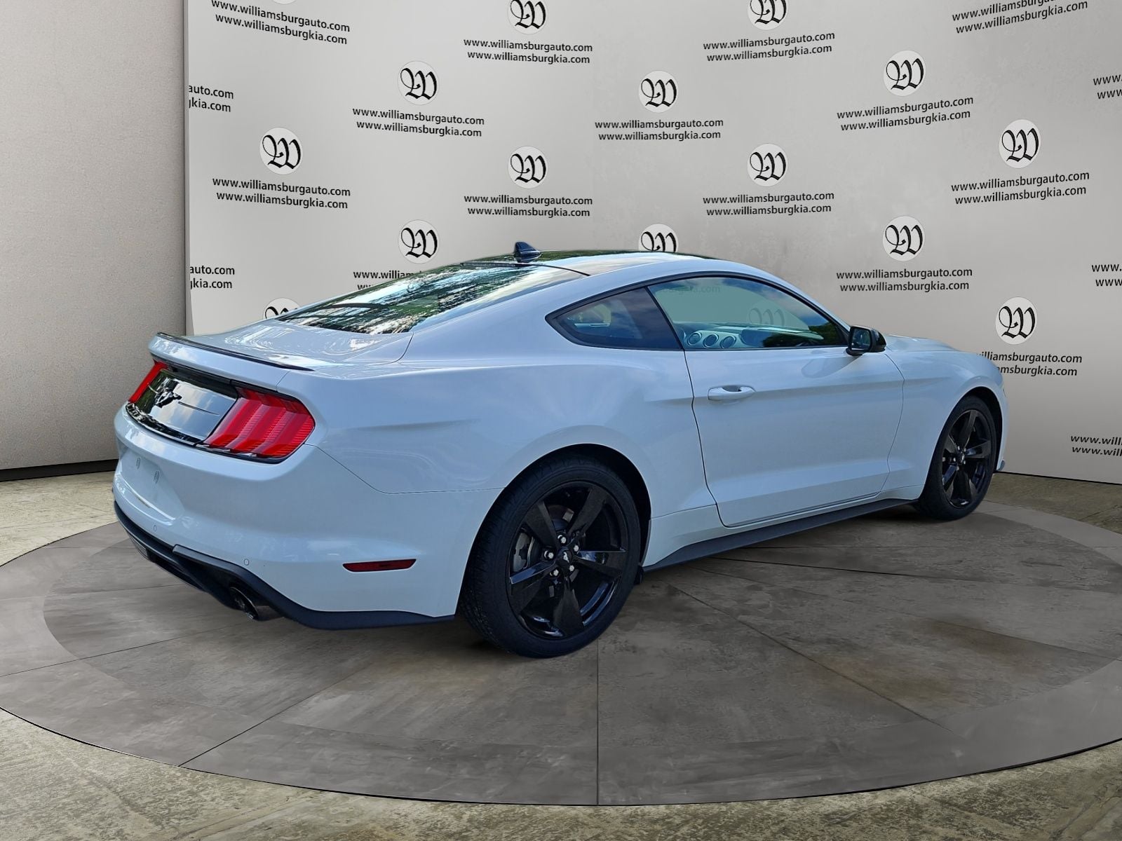 Pre-Owned 2023 Ford Mustang EcoBoost - photo - 4