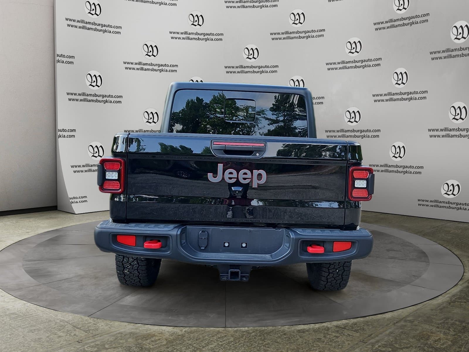 Pre-Owned 2026 Jeep Gladiator Rubicon - photo - 3