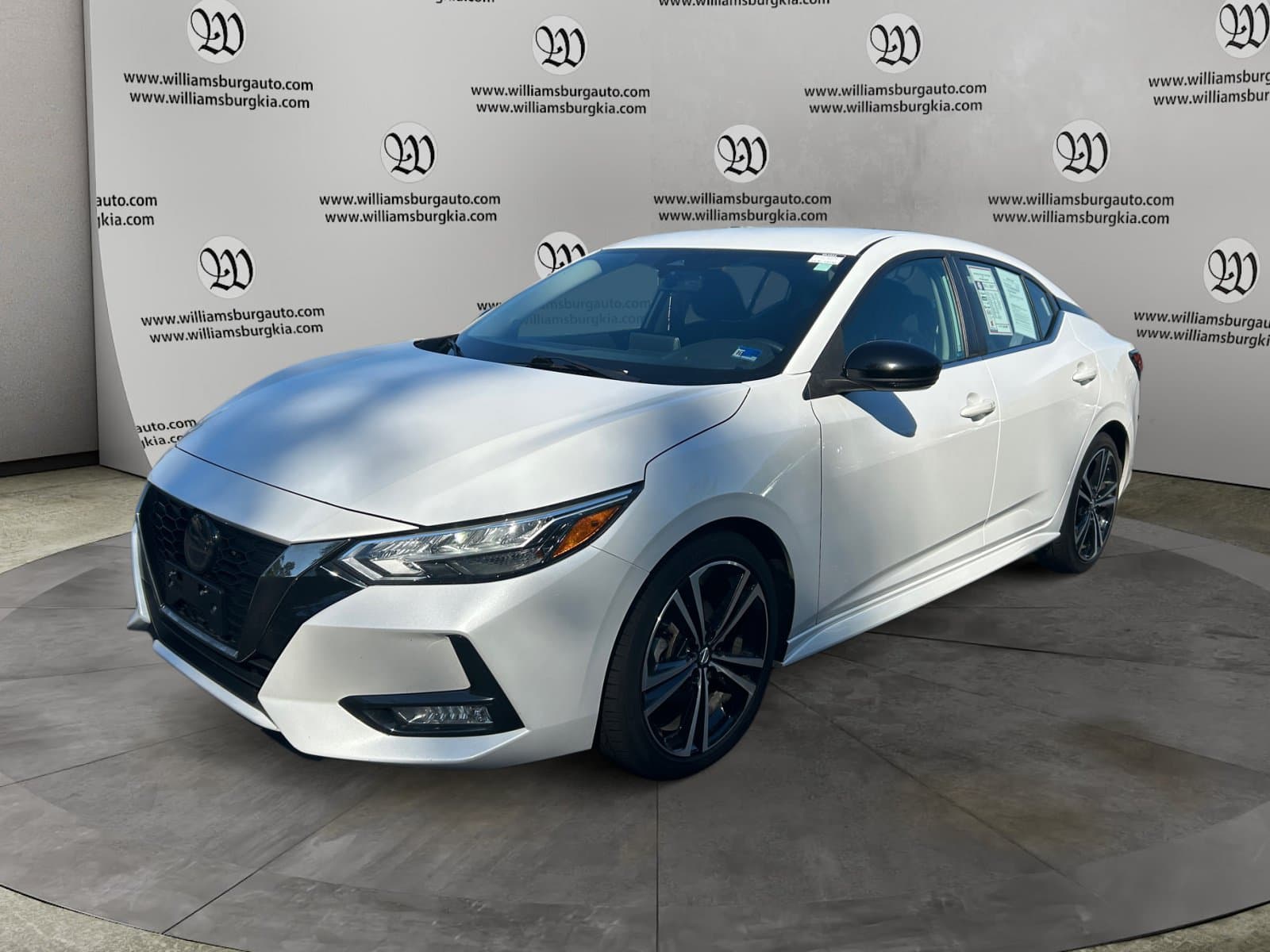 Pre-Owned 2023 Nissan Sentra SR - photo - 0