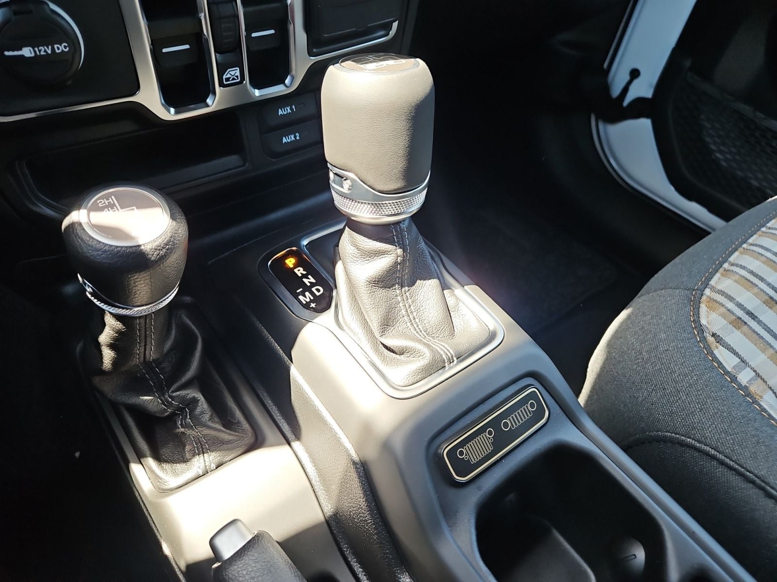 New 2026 Jeep Wrangler 85th Anniversary Edition - photo - 27