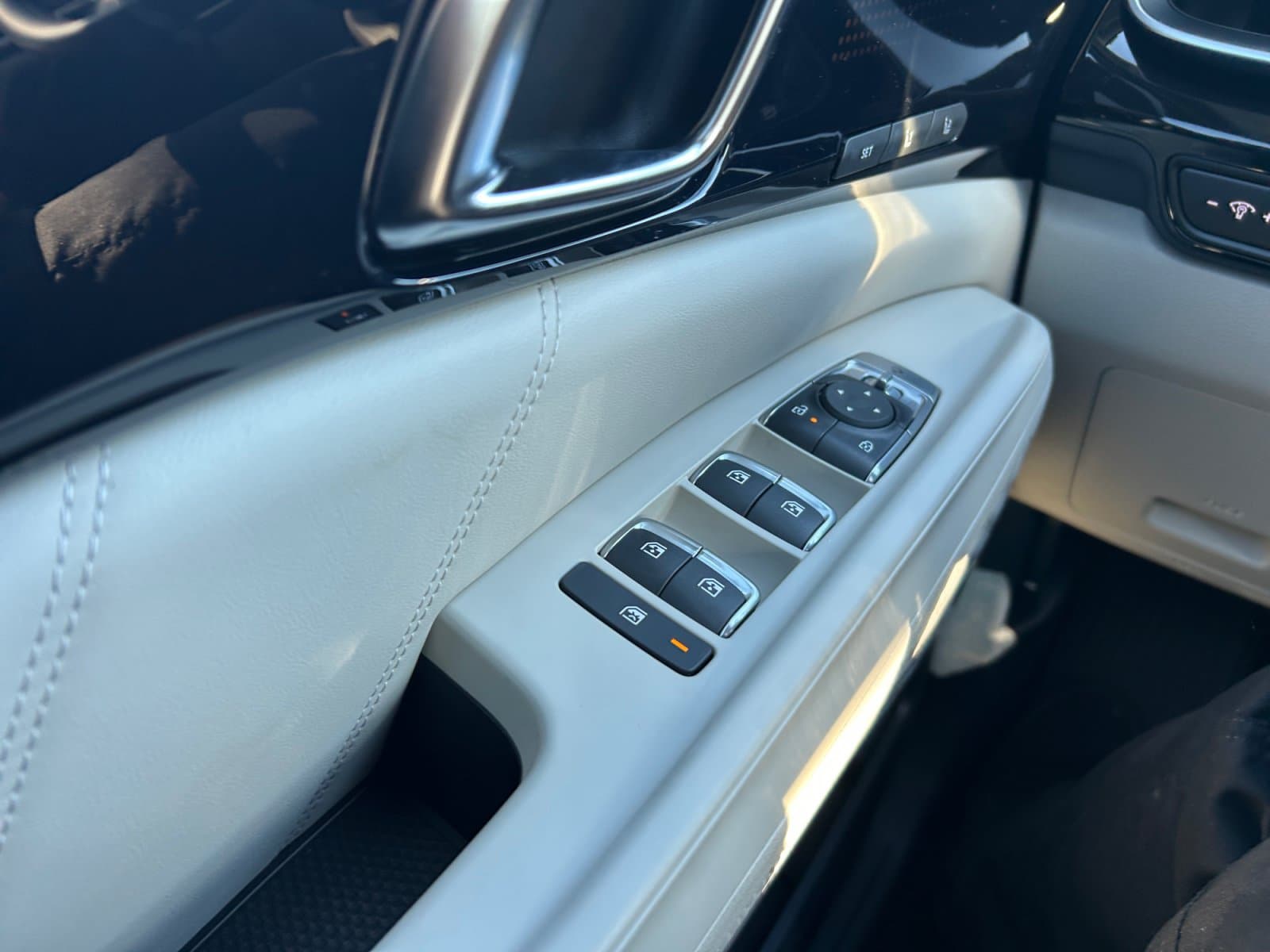New 2027 Kia Carnival Hybrid SX Prestige - photo - 21