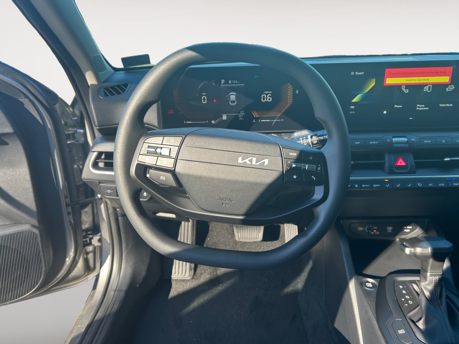 New 2026 Kia K4 LXS - photo - 11