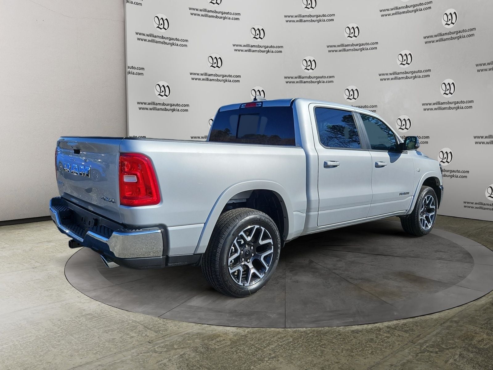 New 2026 Ram 1500 Laramie - photo - 4