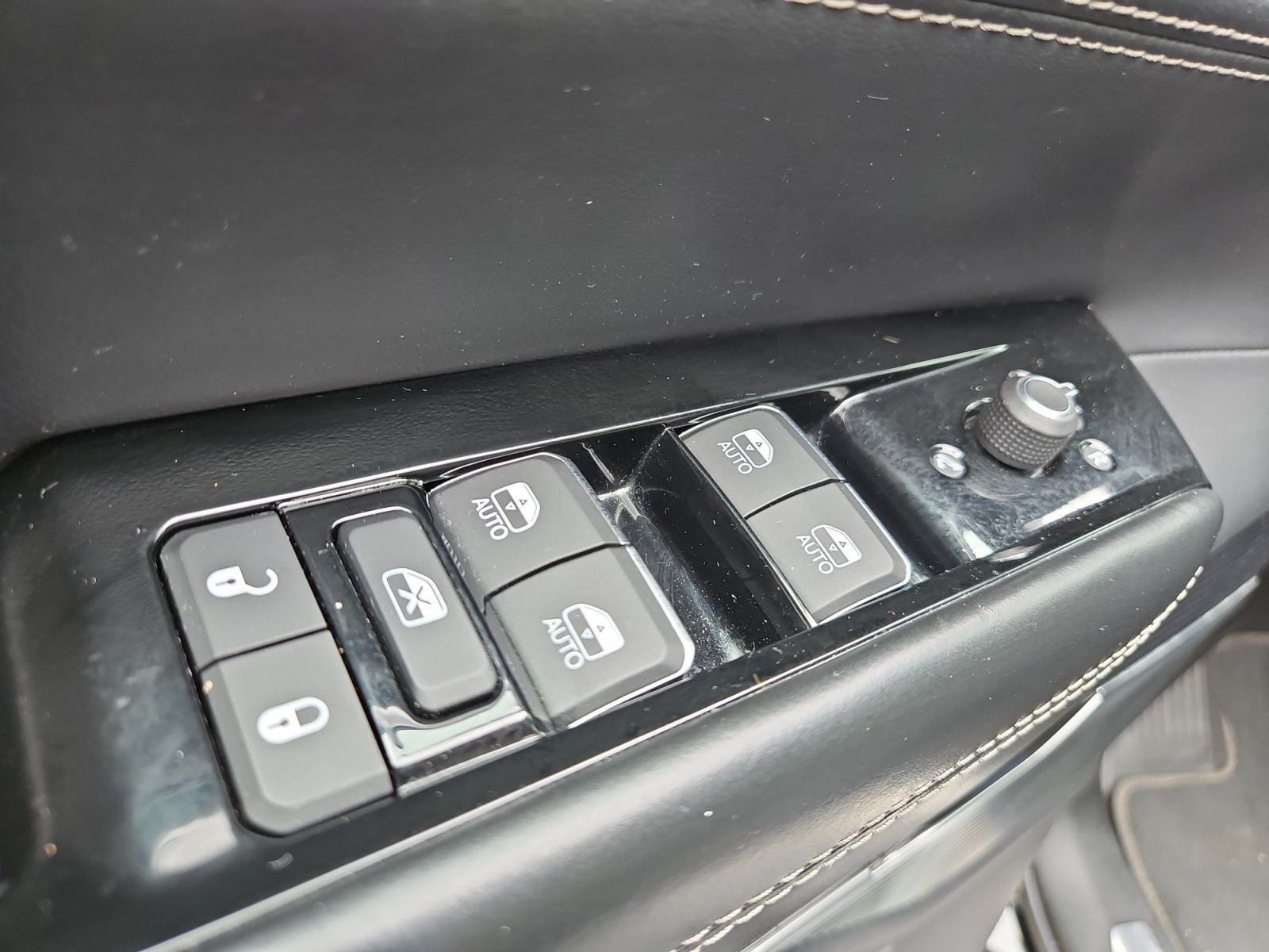 Pre-Owned 2024 Jeep Grand Wagoneer L Series II - photo - 22