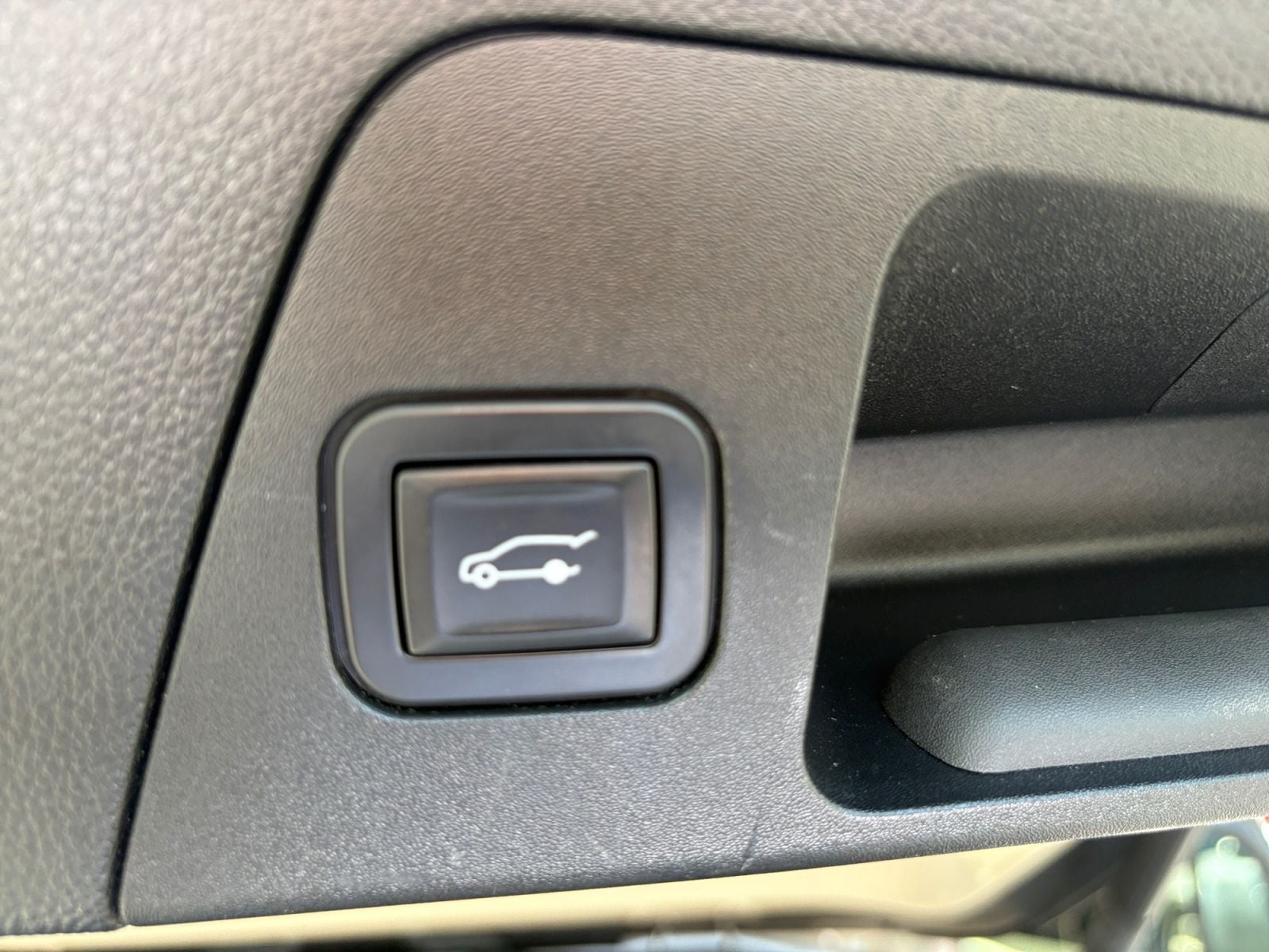 Pre-Owned 2017 Buick Envision Essence - photo - 20