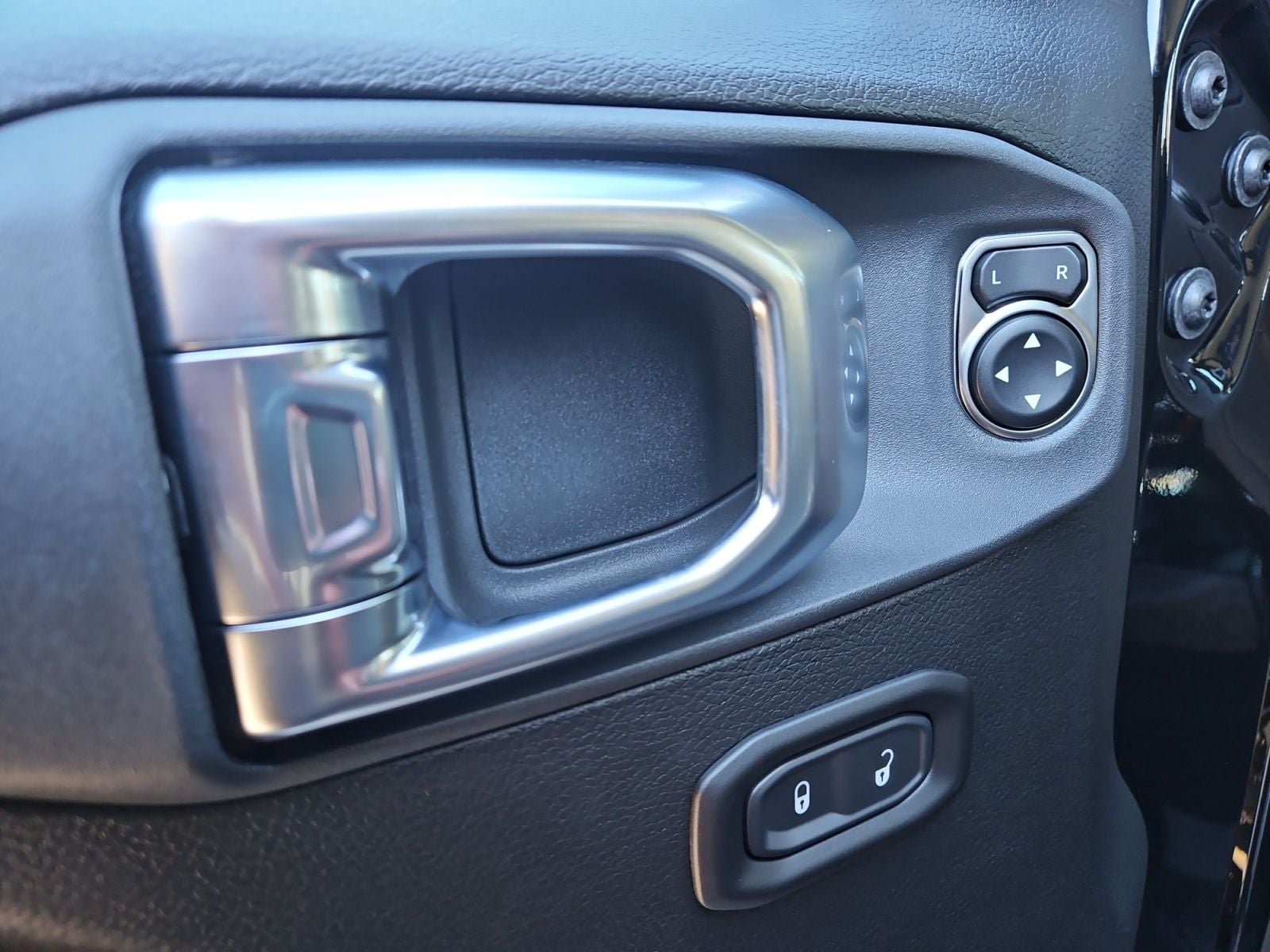 New 2026 Jeep Wrangler Rubicon - photo - 21